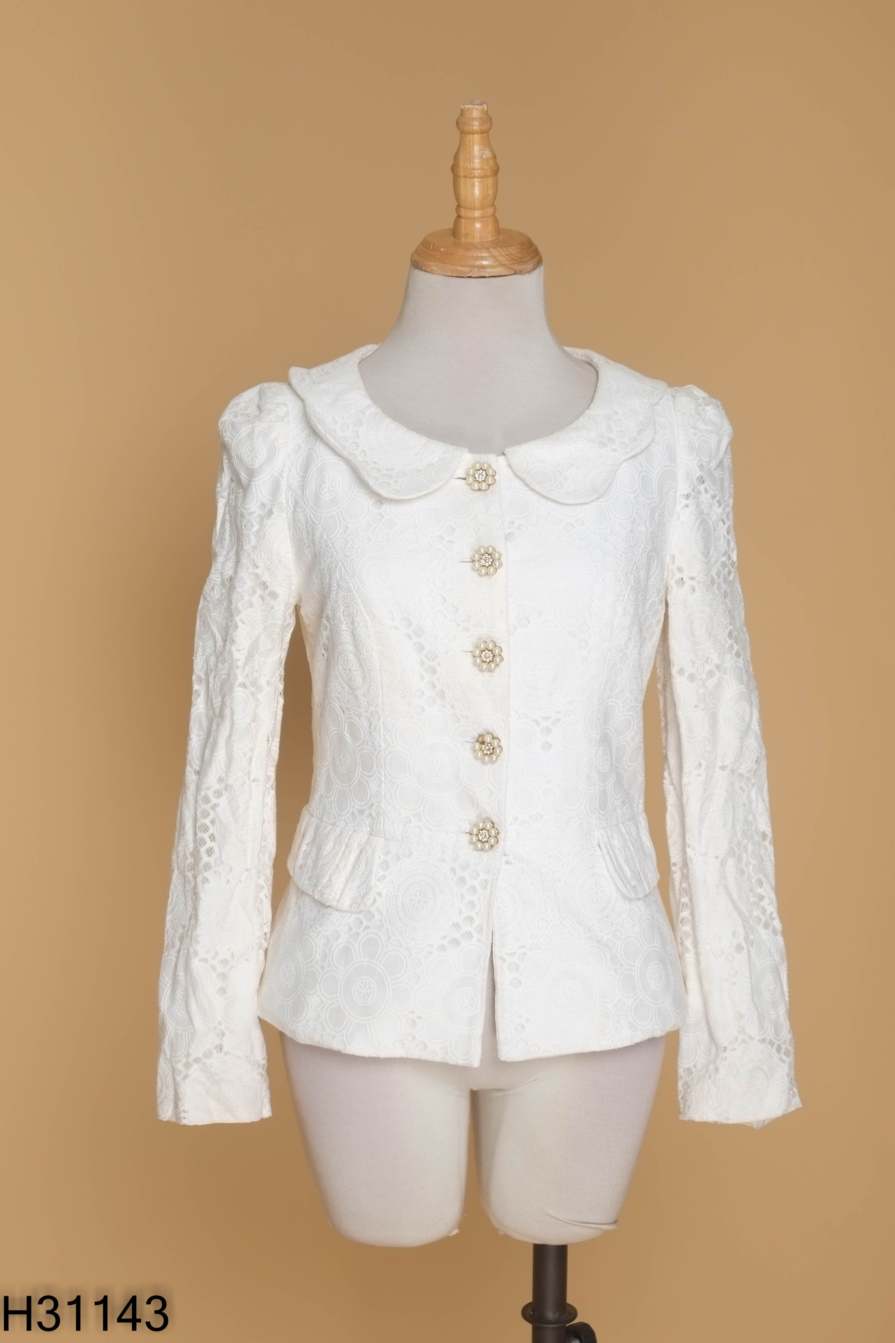 Áo khoác vest be hoạ tiết