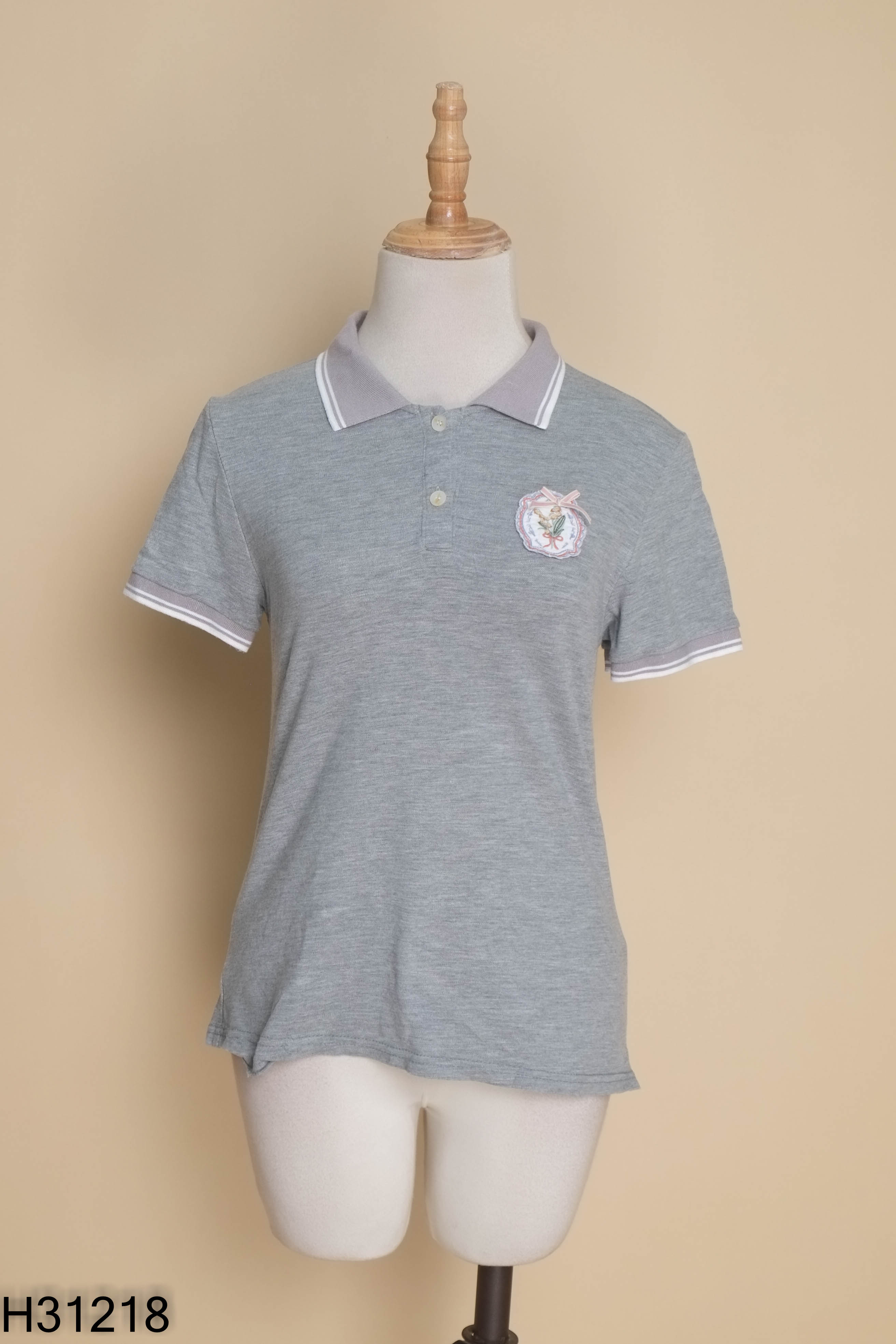 Áo polo xám ADORE DRESS họa tiết