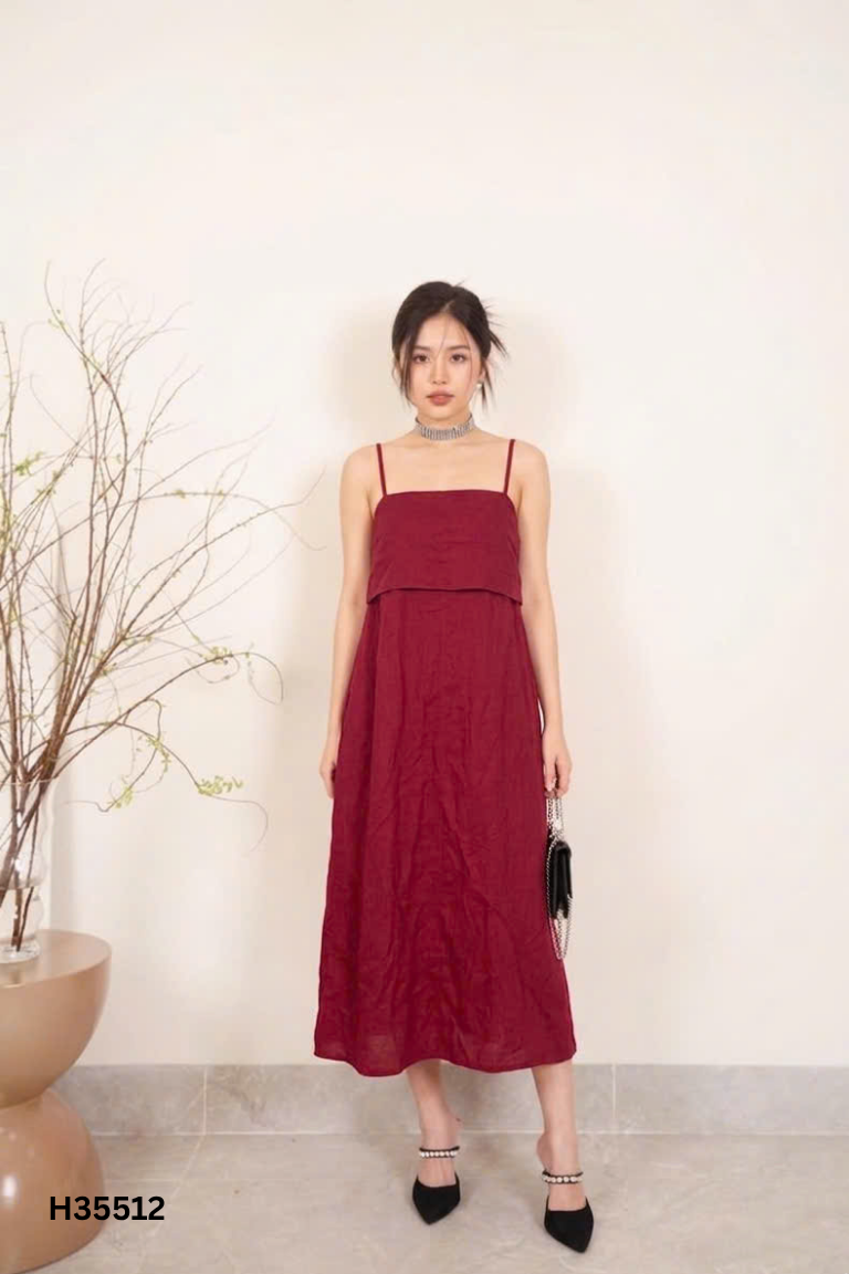 Váy hai dây nhung đỏ