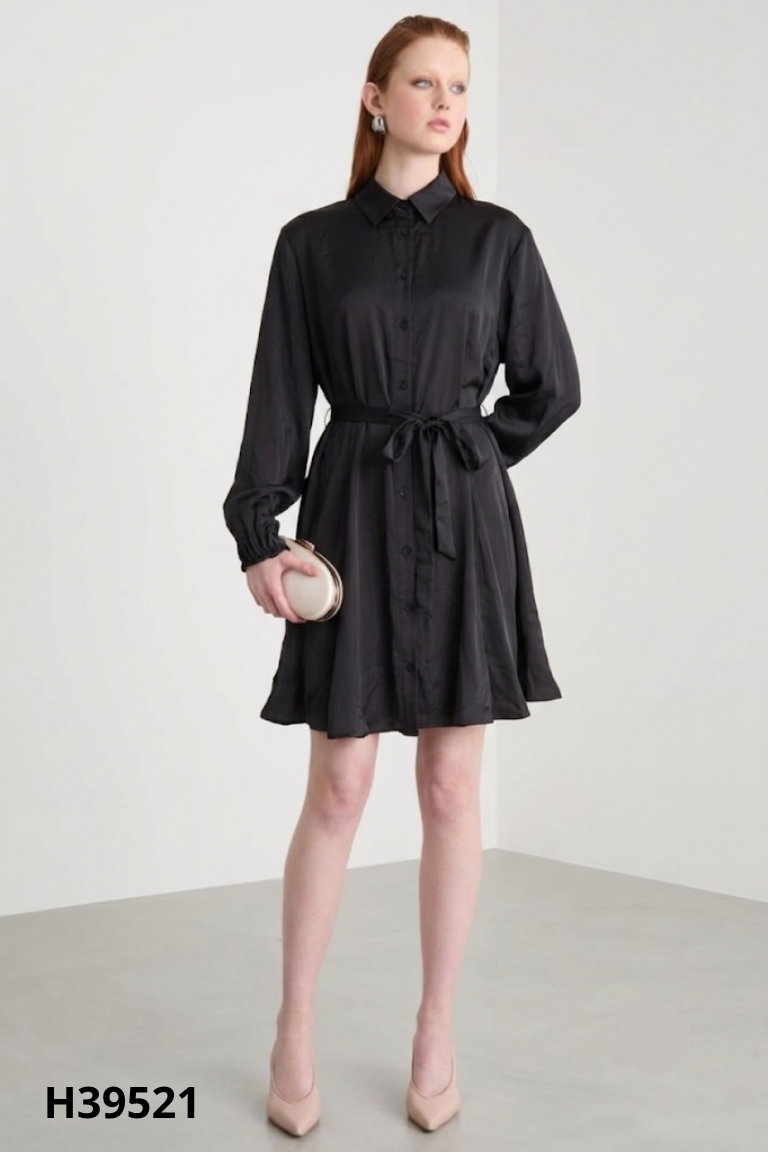 NEWTAG váy lụa STRADIVARIUS đen