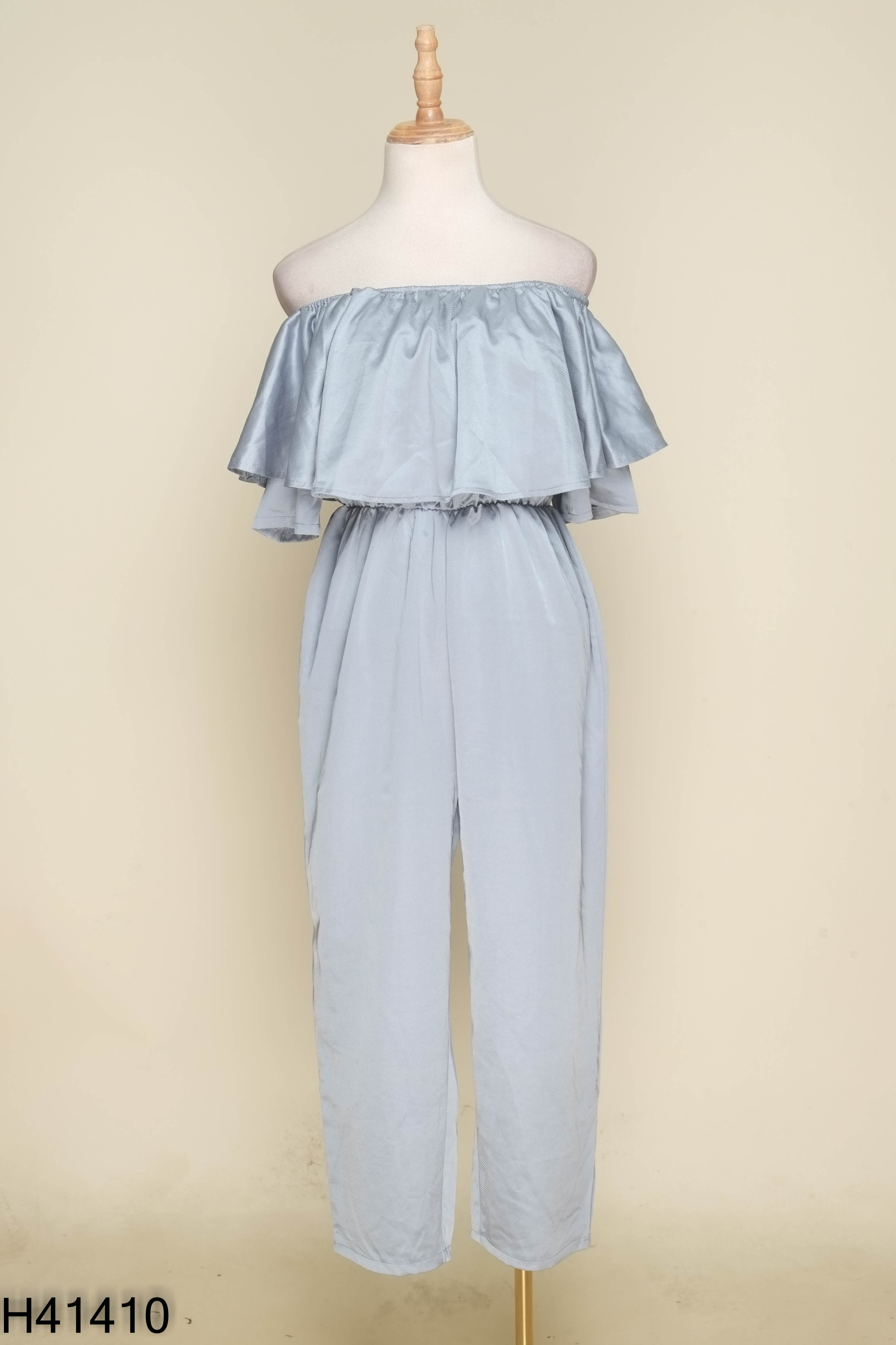 Jumpsuit xanh bạc hà