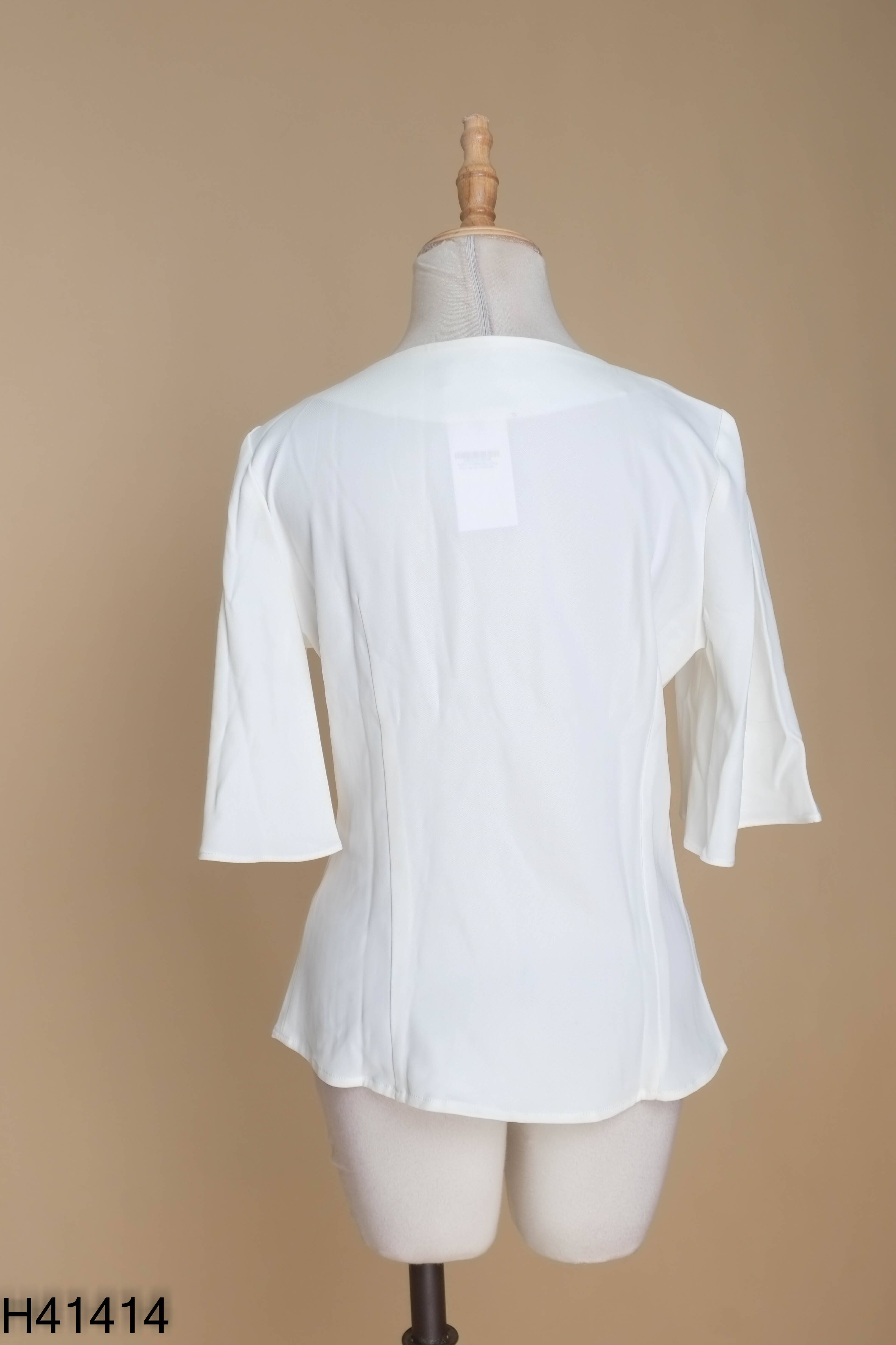 Áo trắng đính nơ AN FASHION