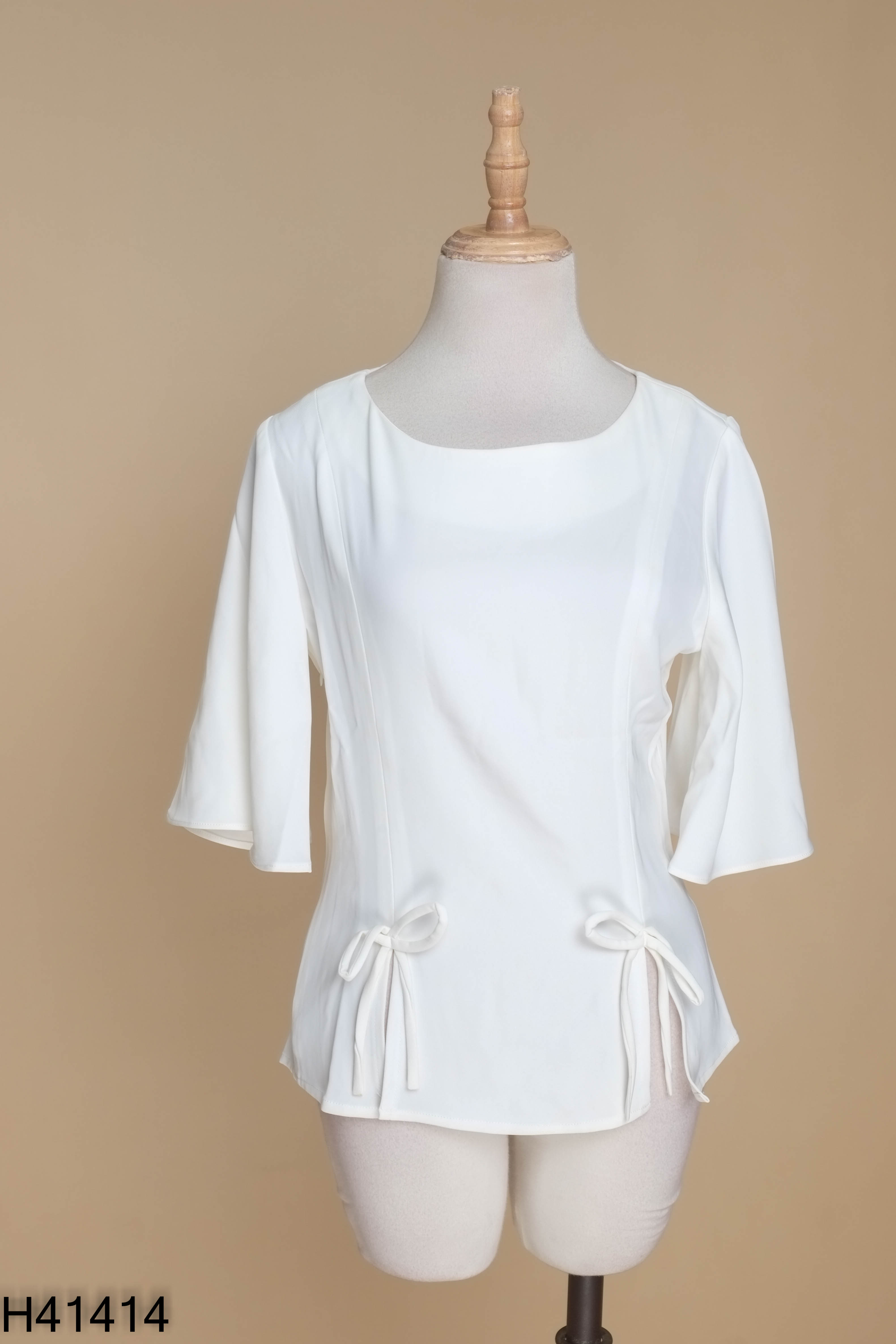 Áo trắng đính nơ AN FASHION