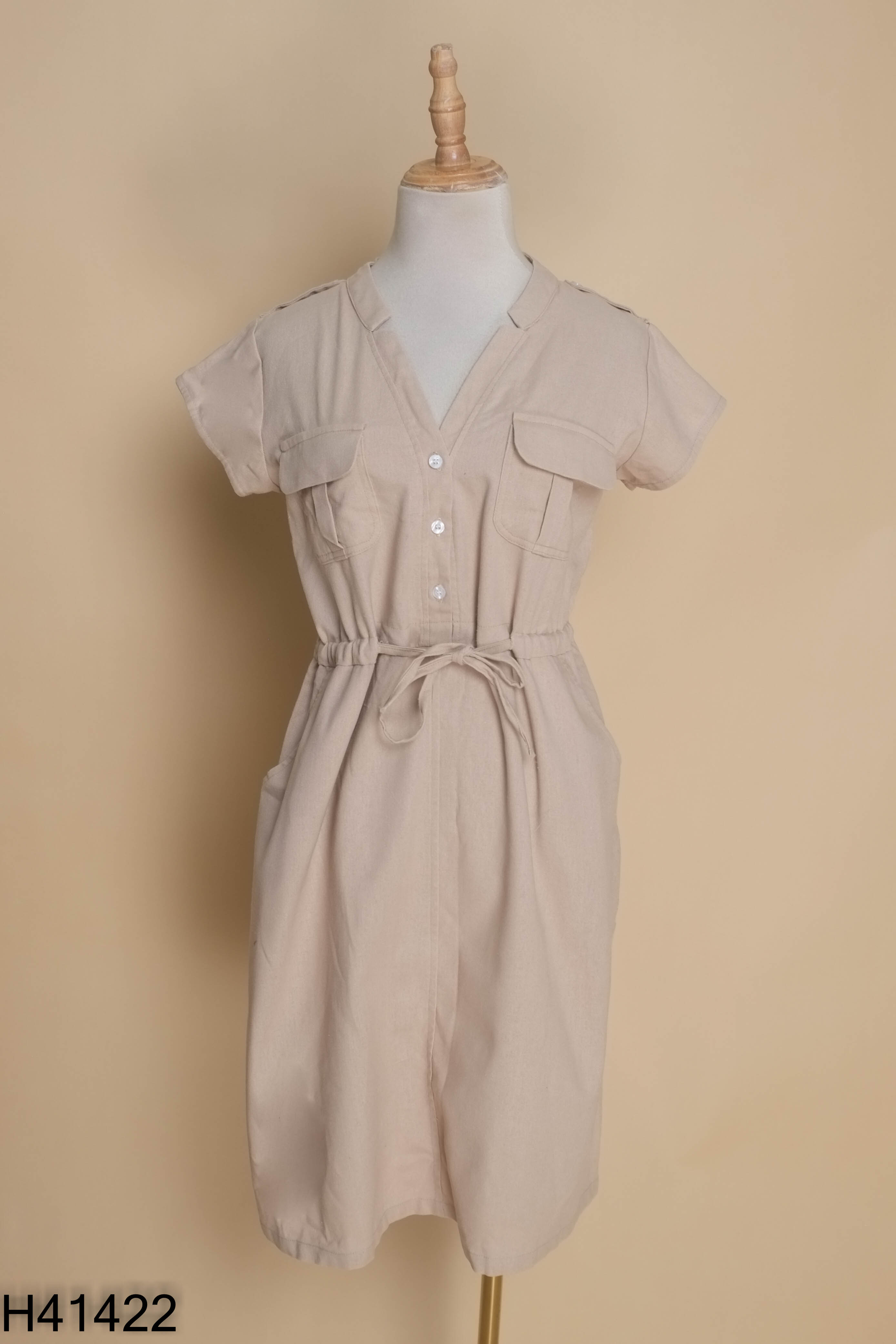 Váy hồng LAHSTORE cổ tàu