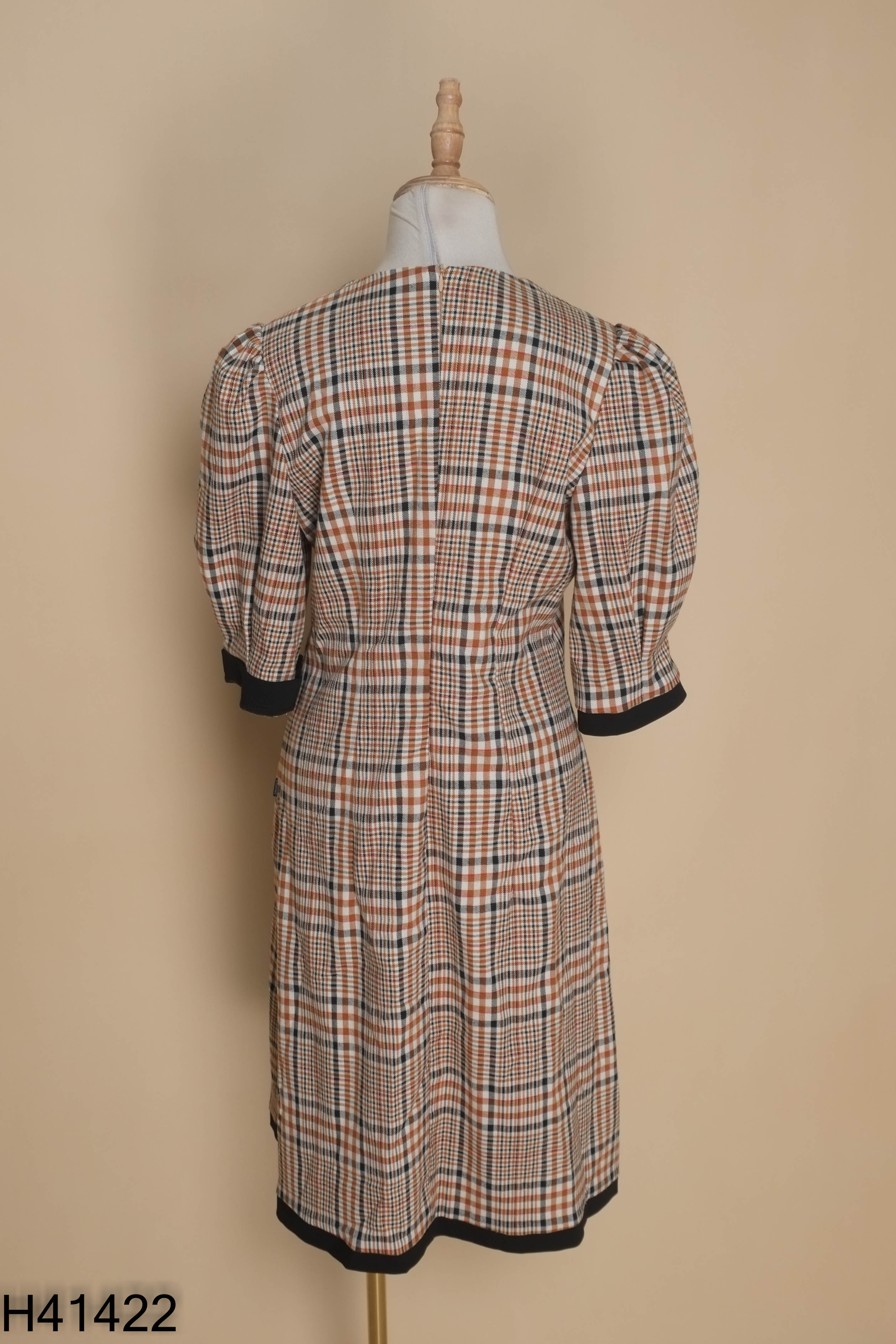Váy dạ nâu kẻ CUNNIE STORE