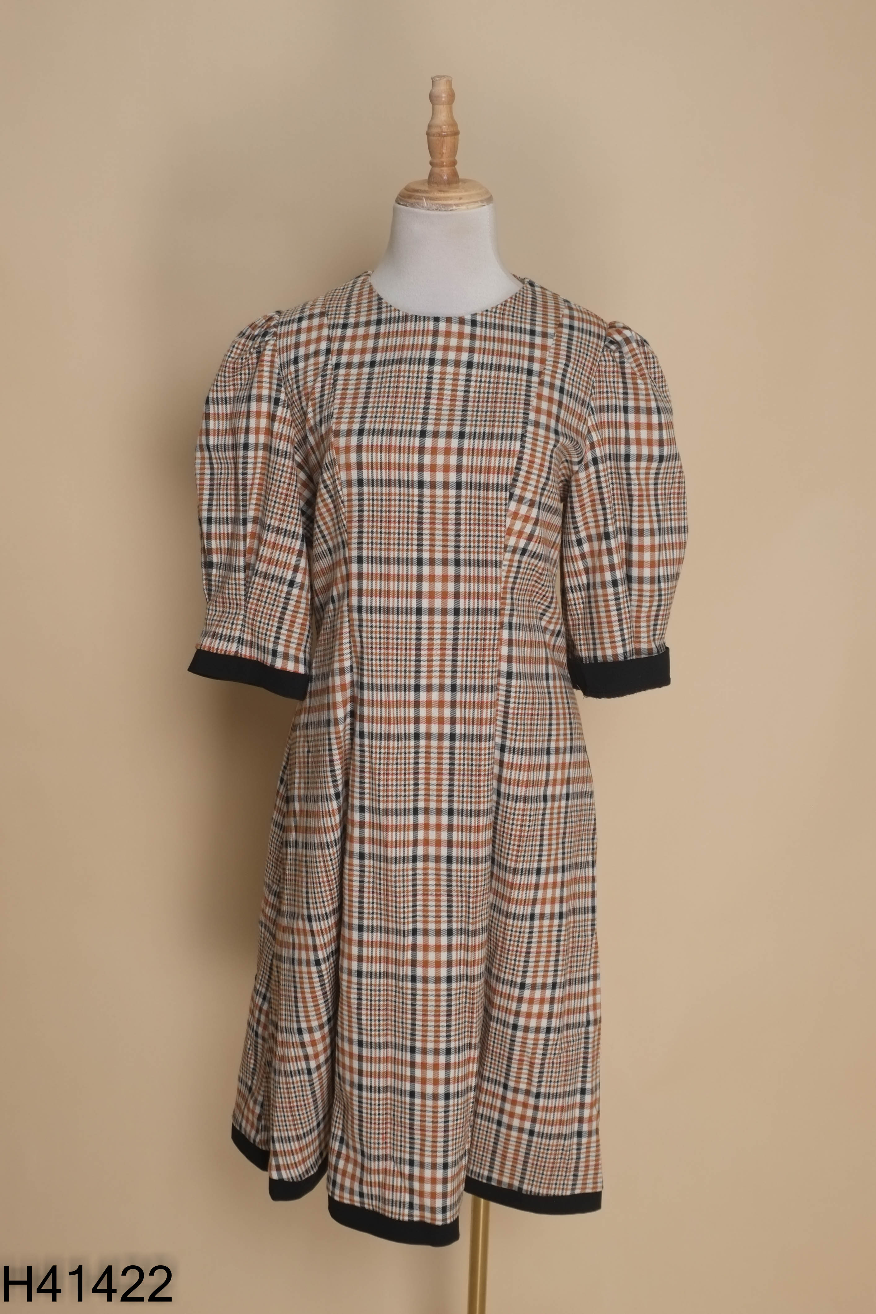 Váy dạ nâu kẻ CUNNIE STORE