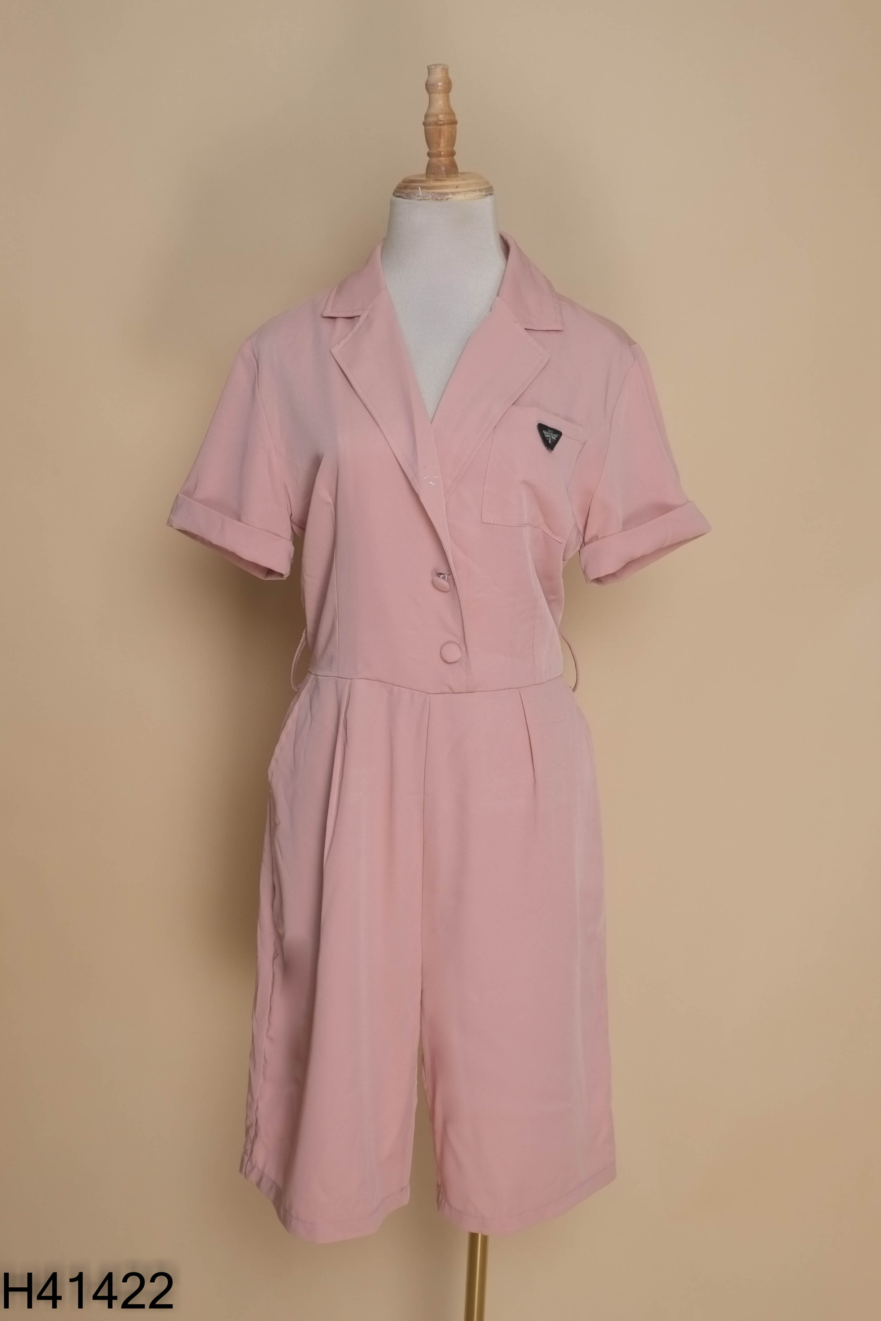Váy hồng NEHH cổ vest