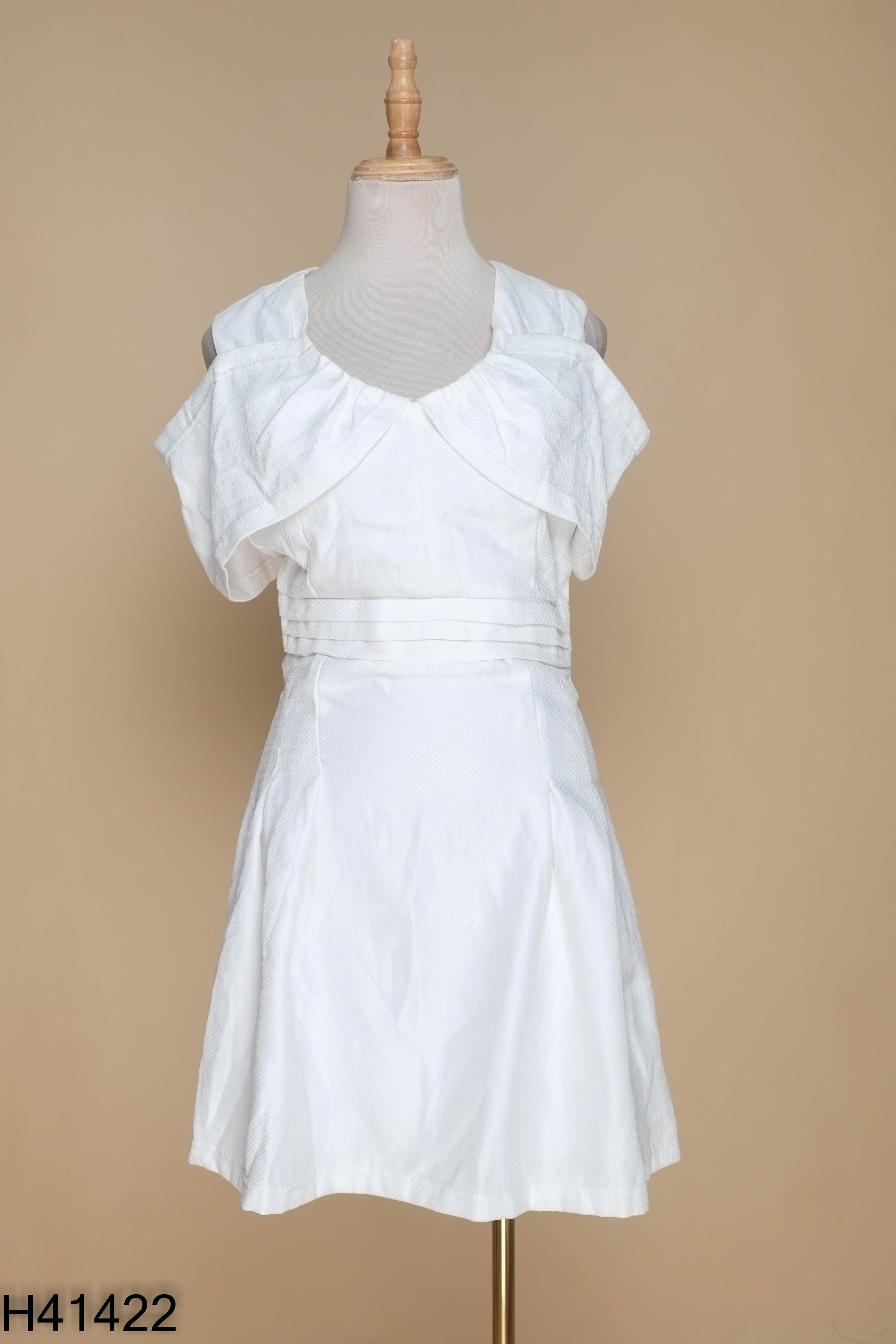 NEWTAG H&H váy trắng hở vai