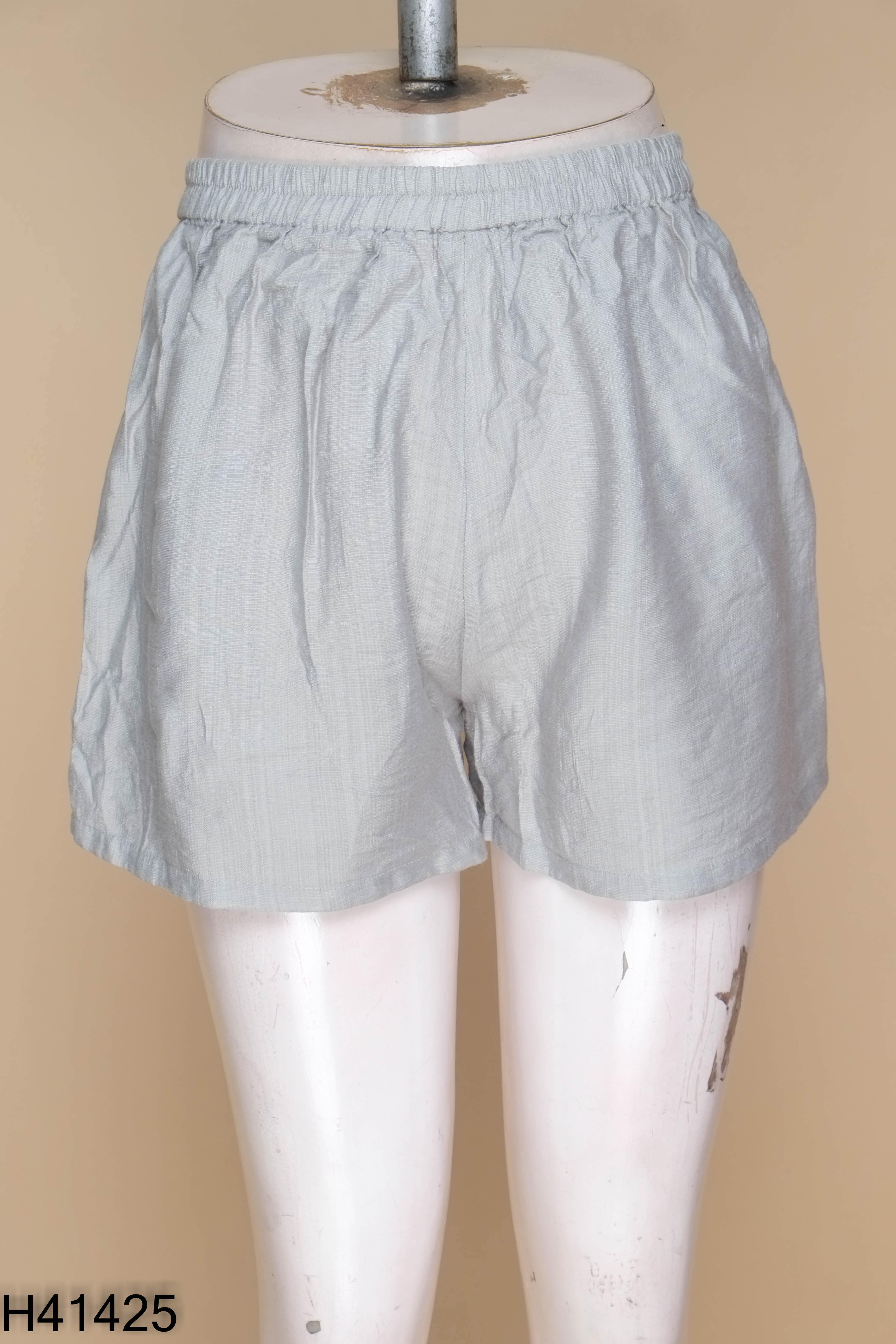 Quần shorts xanh