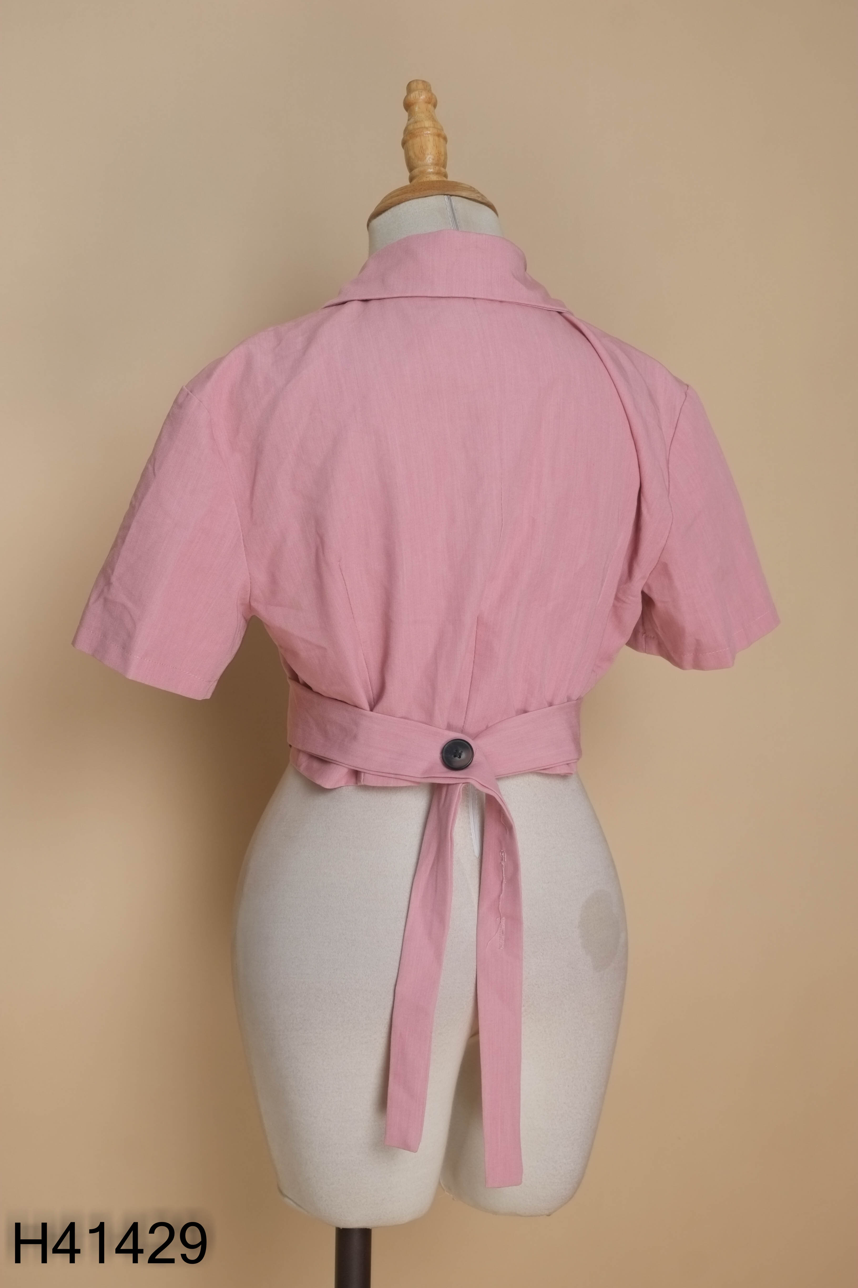 Áo crotop hồng buộc eo