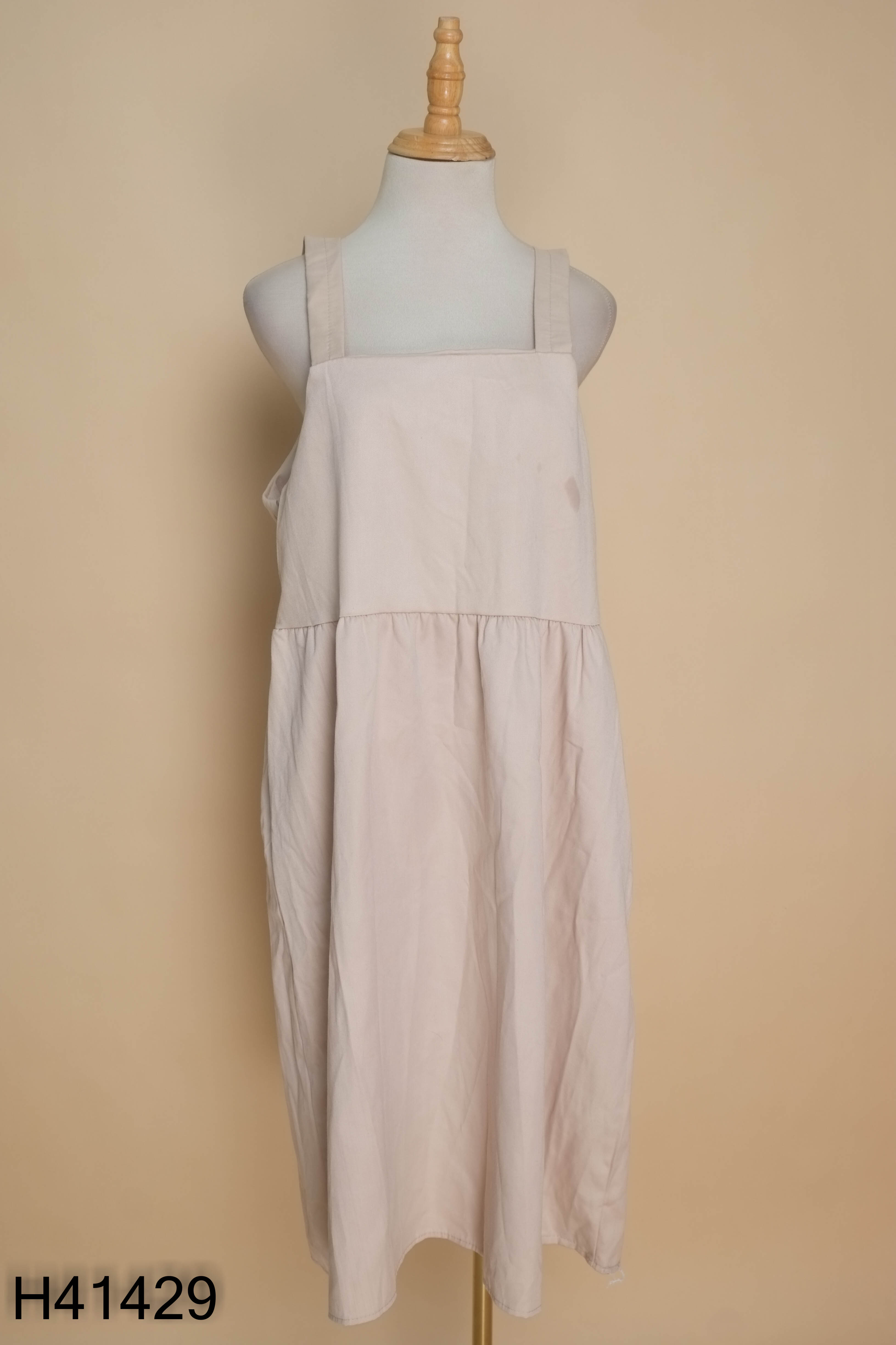 Váy dây nâu bồng