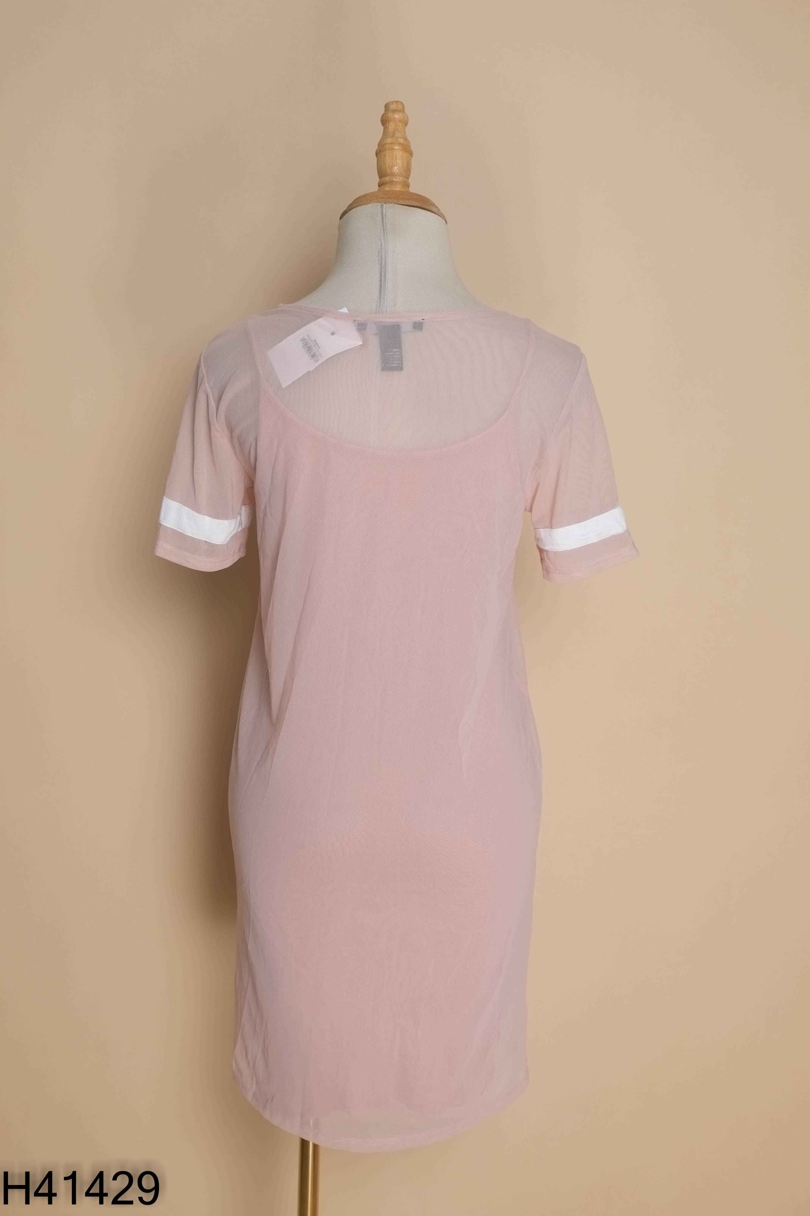 Váy hồng FOREVER21 phối lưới