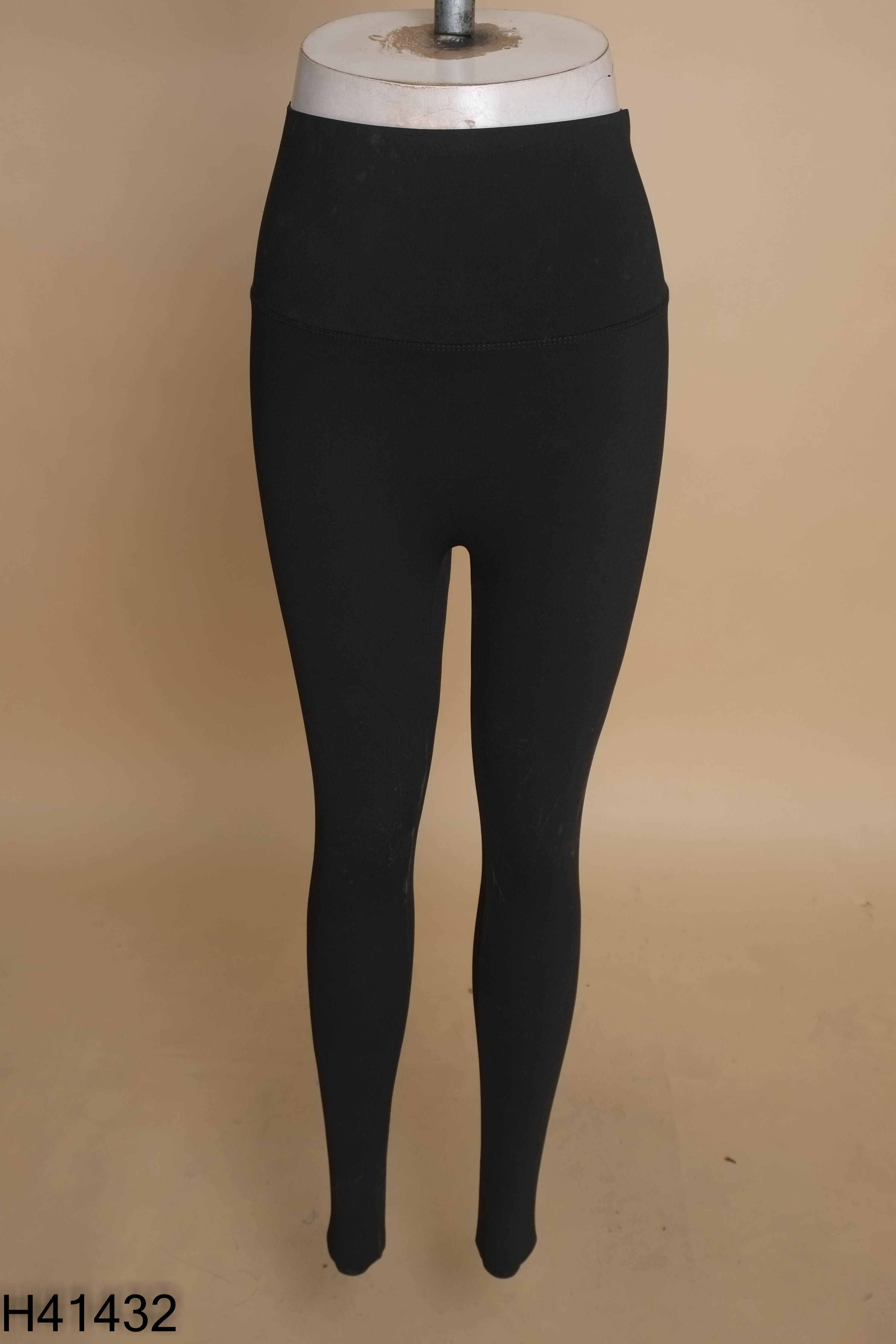 Quần legging đen