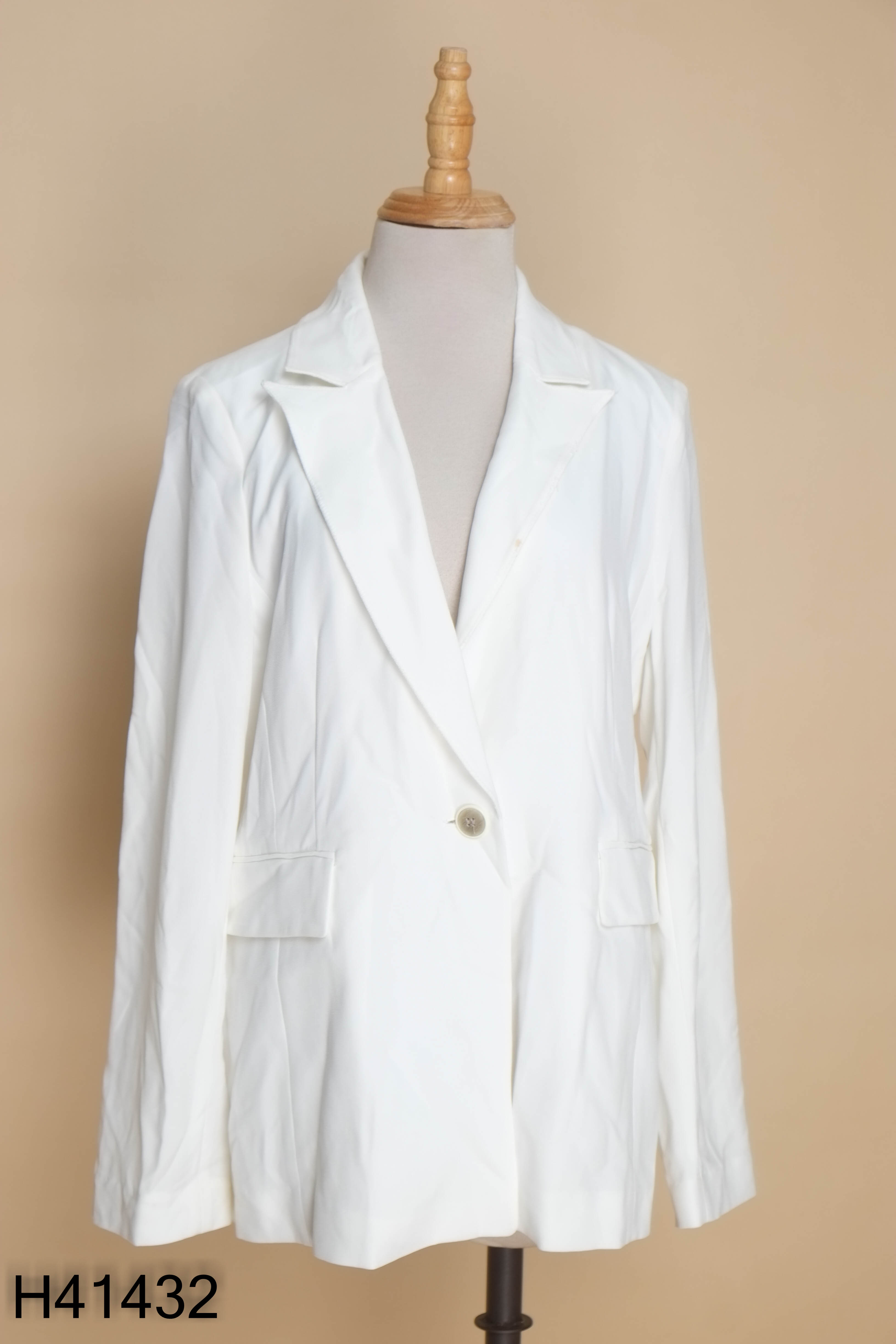 Áo blazer trắng ZME
