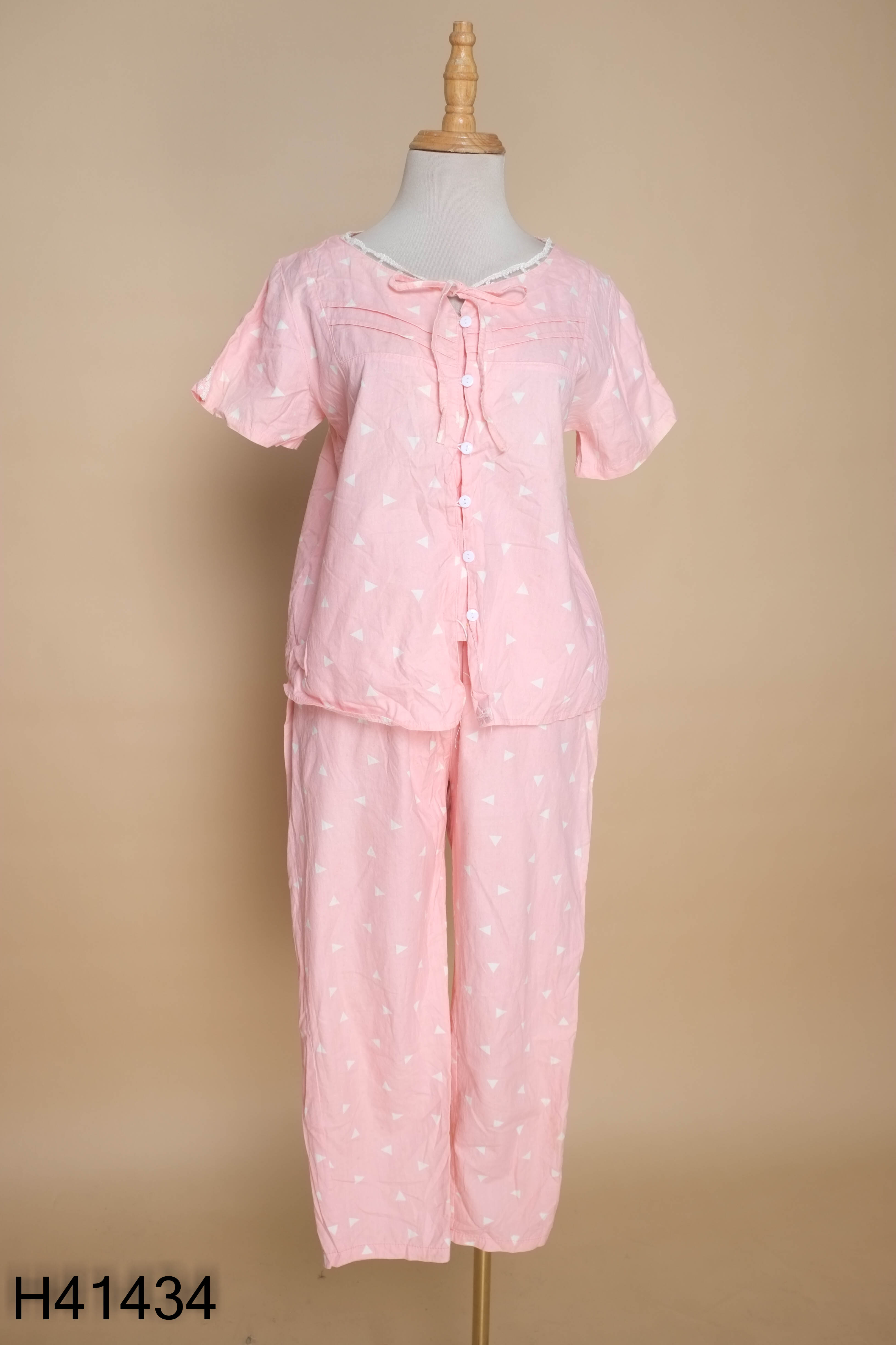 Set bộ hồng PRETTY+quần