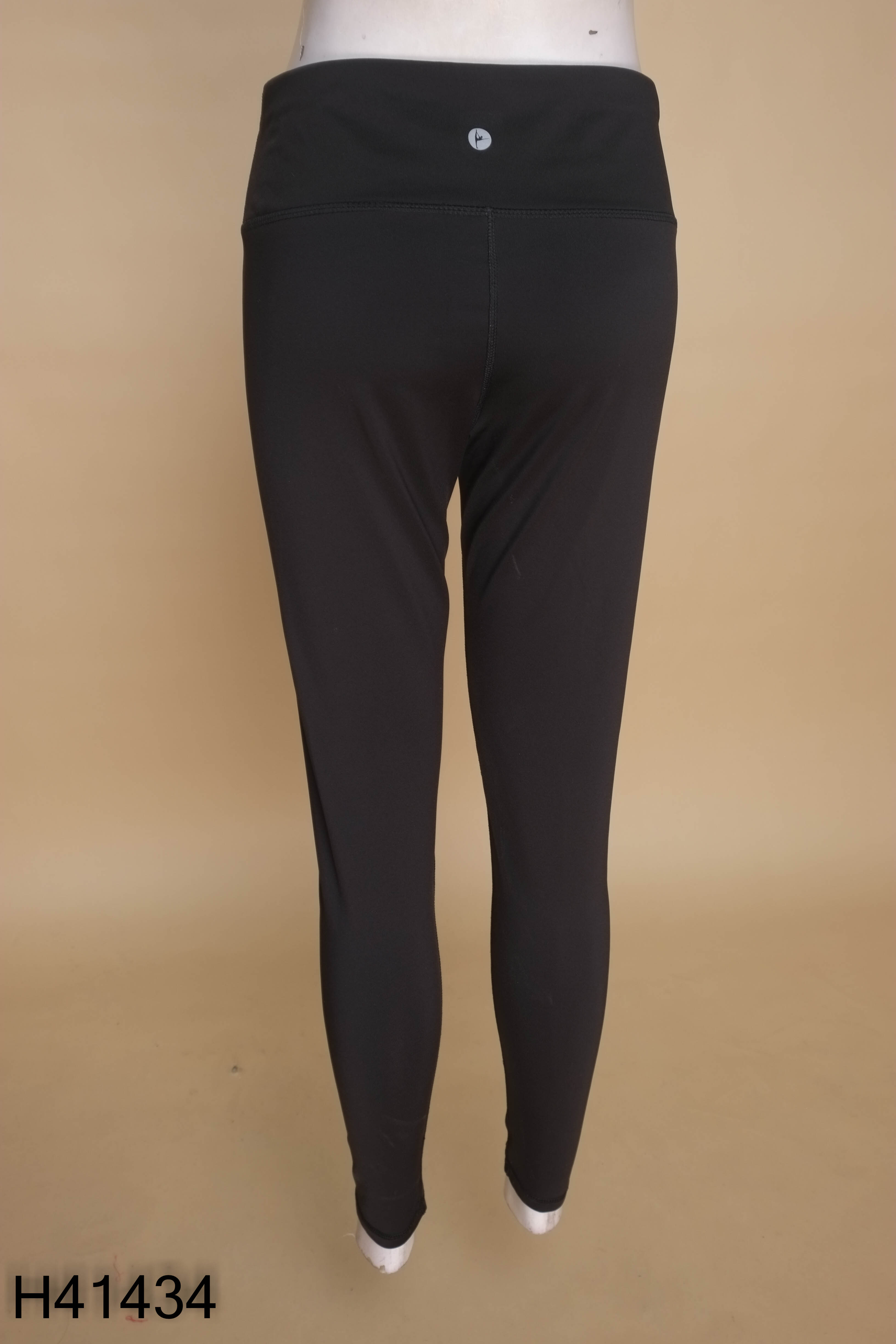 Quần legging đen