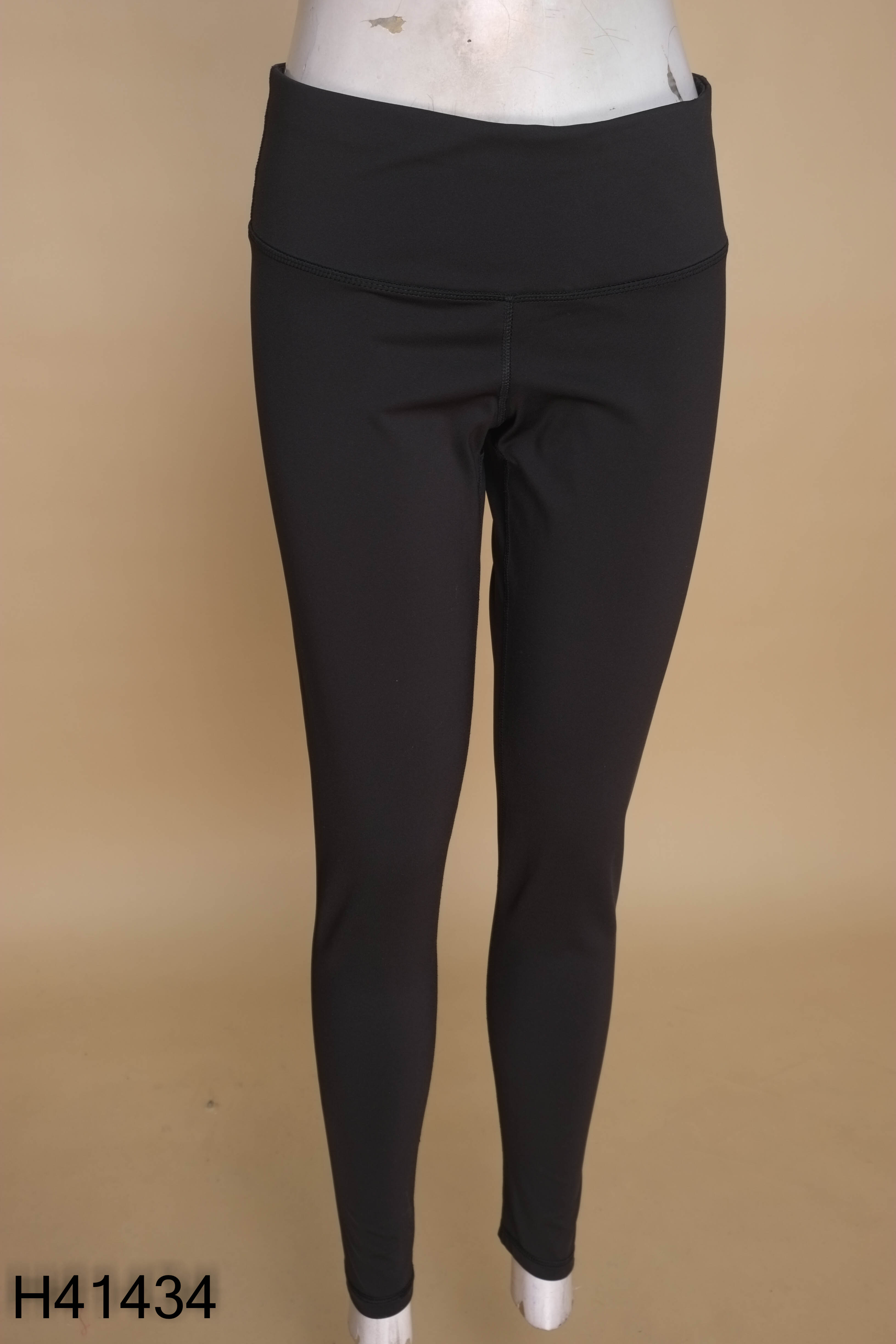 Quần legging đen