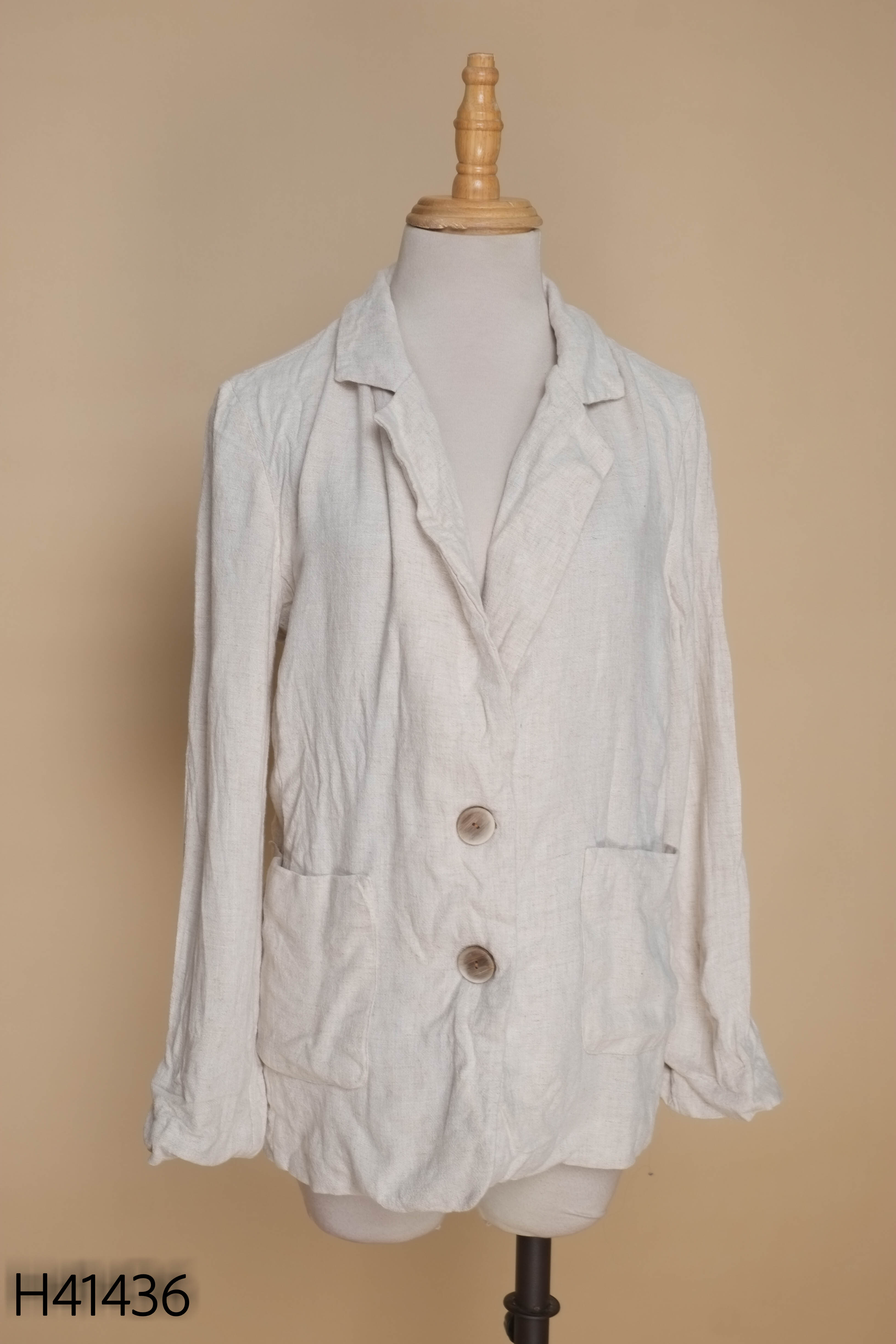 Áo be PUNCH cổ vest