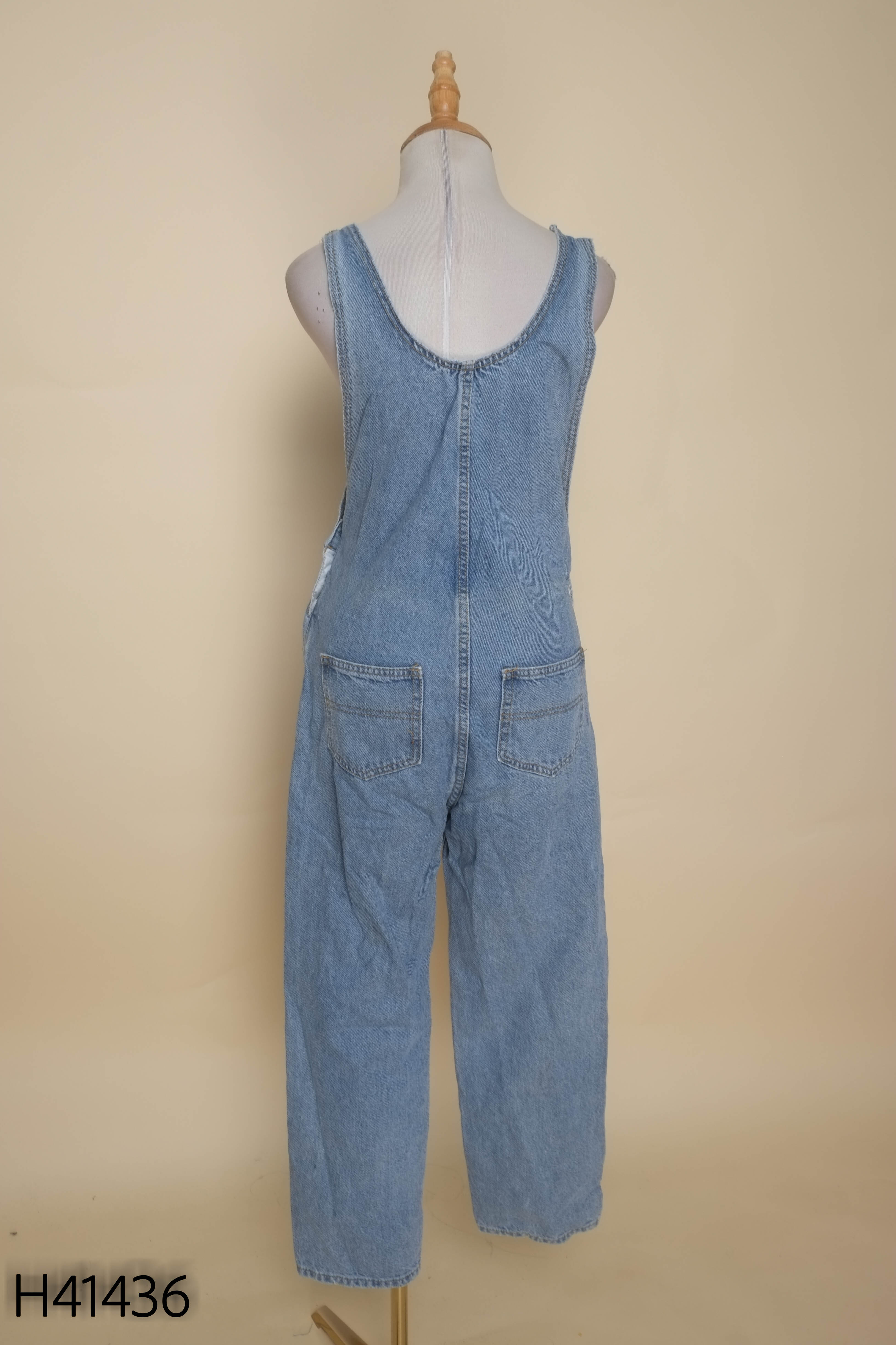 Jumpsuit xanh nhạt