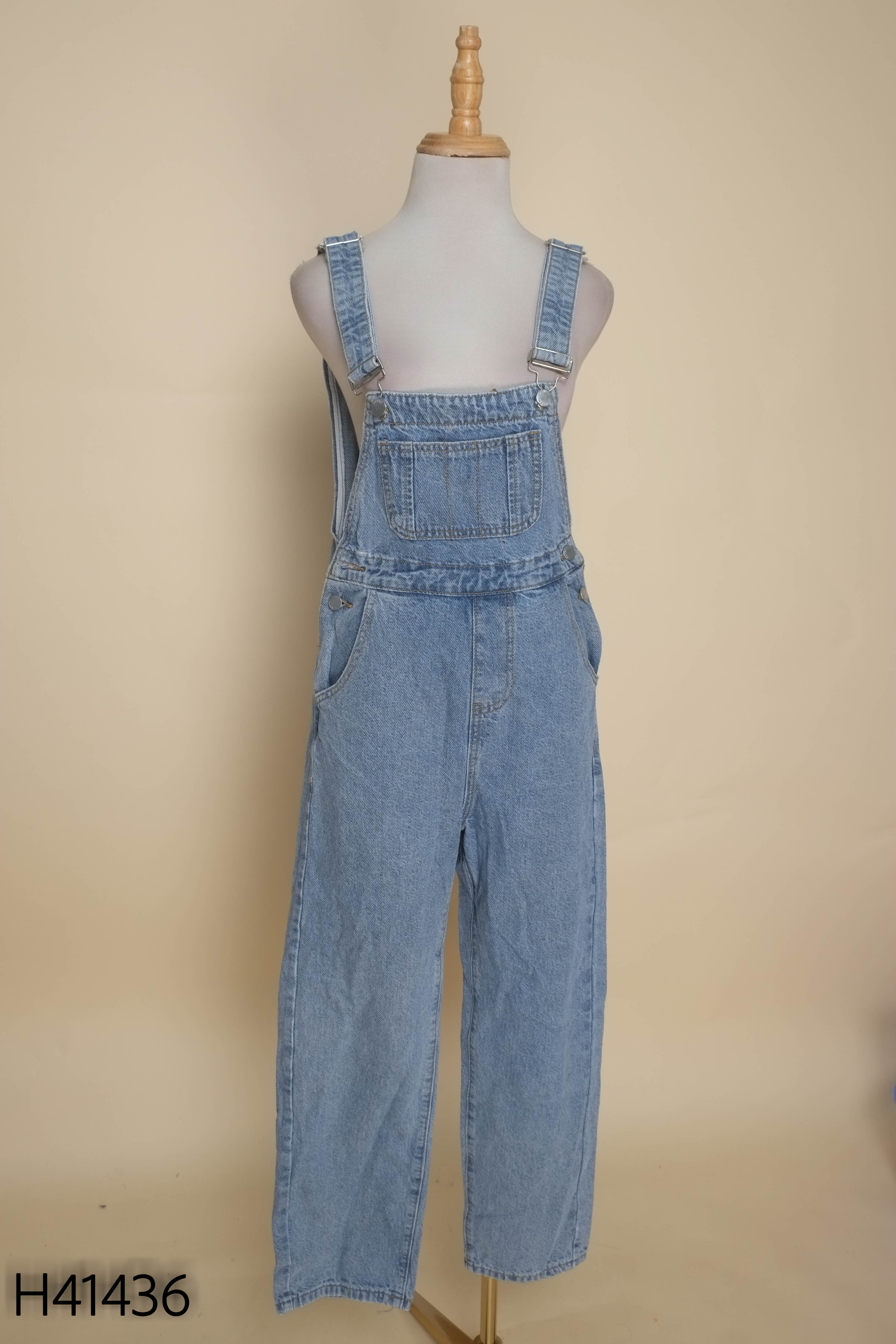 Jumpsuit xanh nhạt