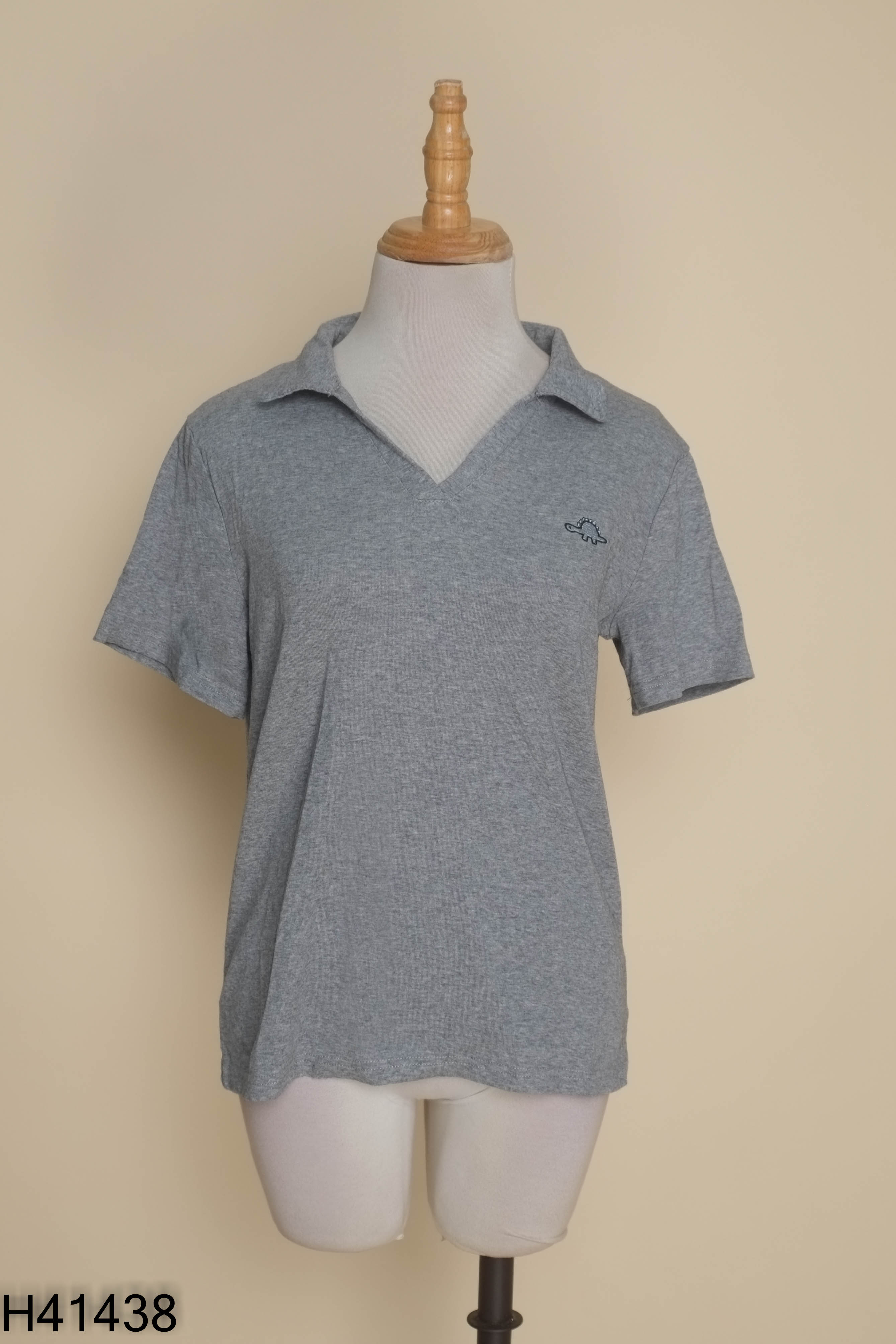 Áo polo xám in khủng long