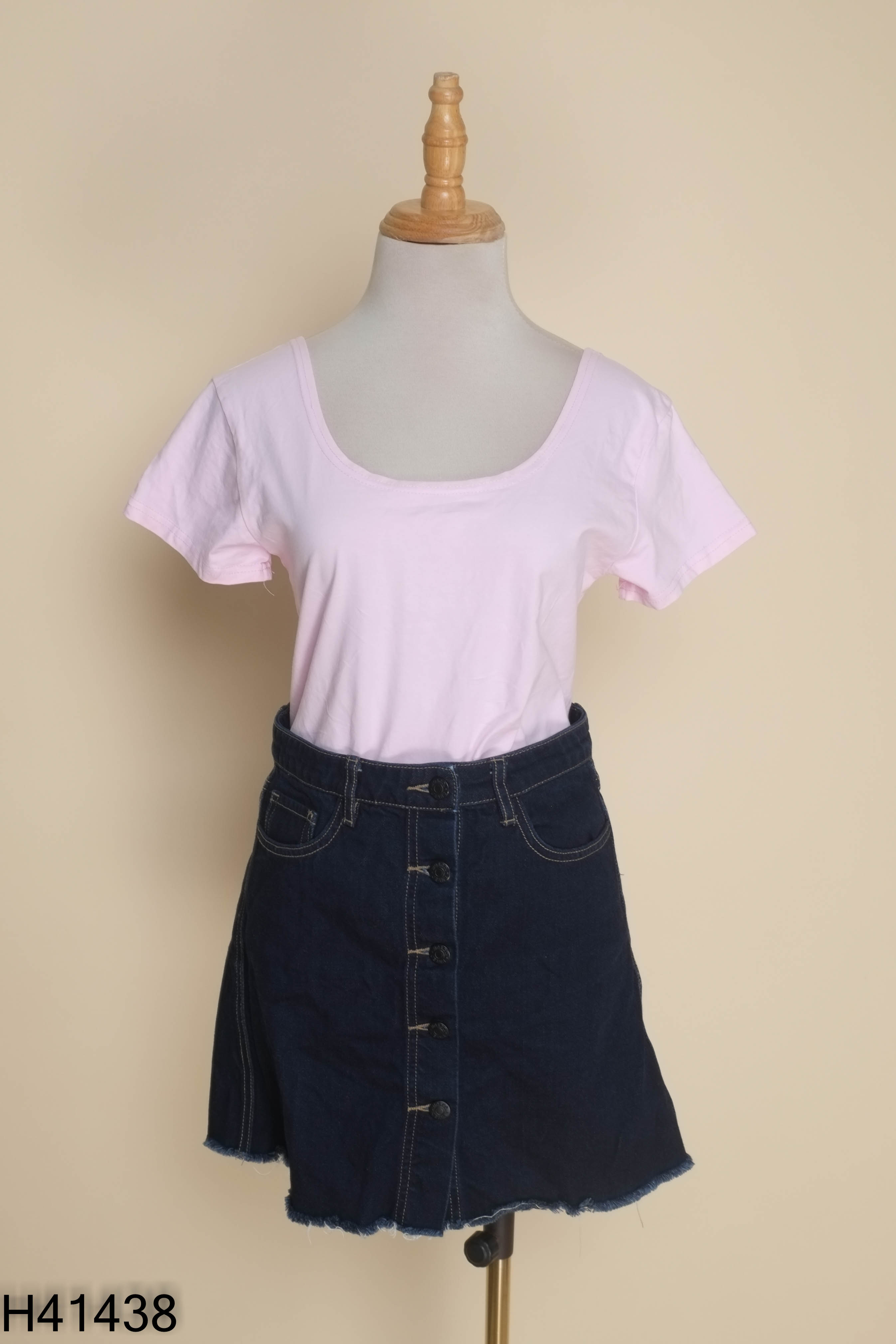 SET Áo thun hồng + chân váy jean xanh