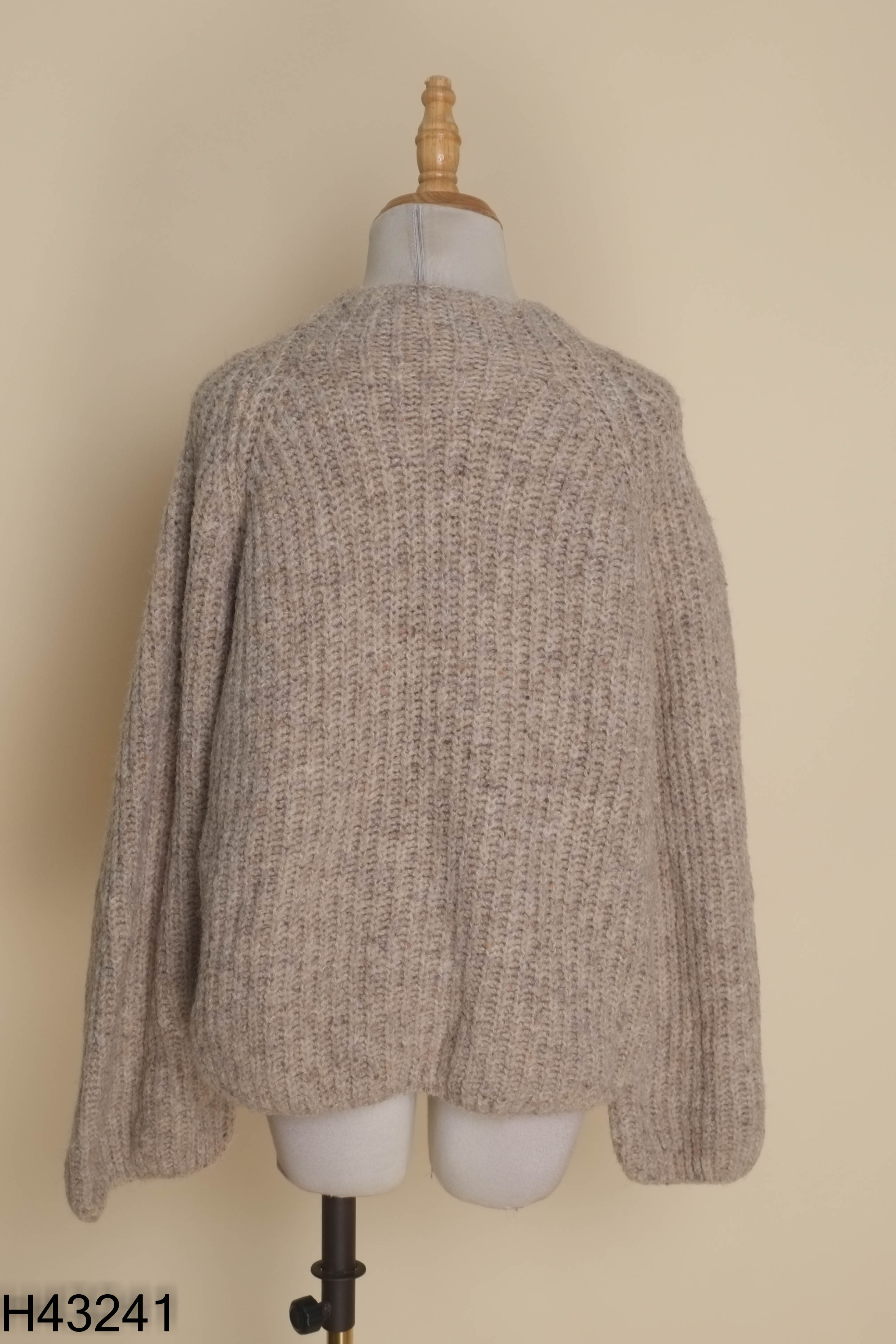 Áo len PULL BEAR nâu