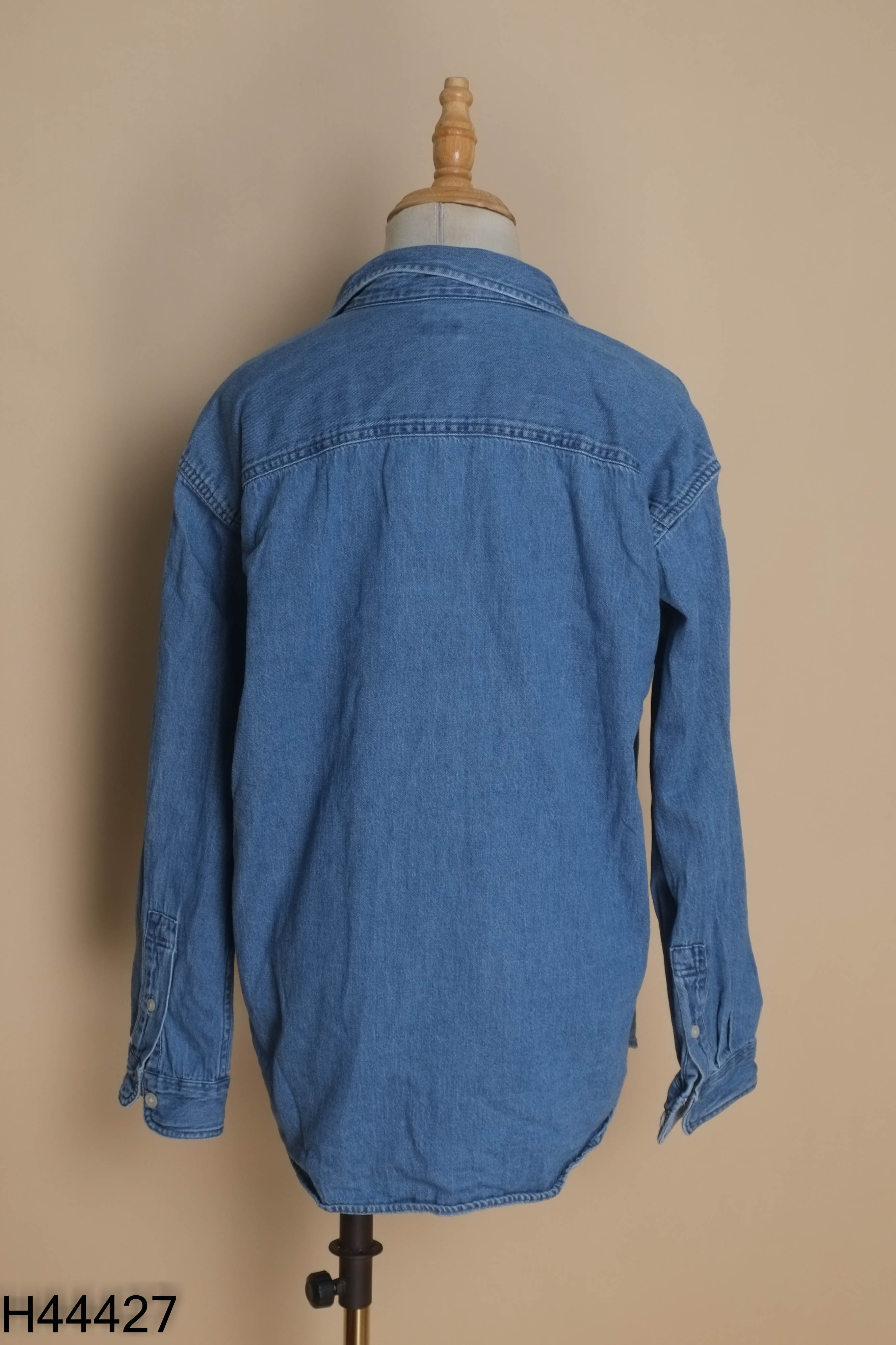 Áo UNIQLO sơ mi jeans xanh