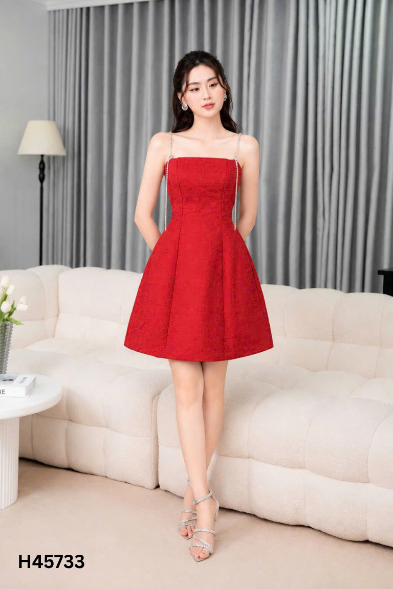 Váy dạ đỏ SHILLA STU dây đá