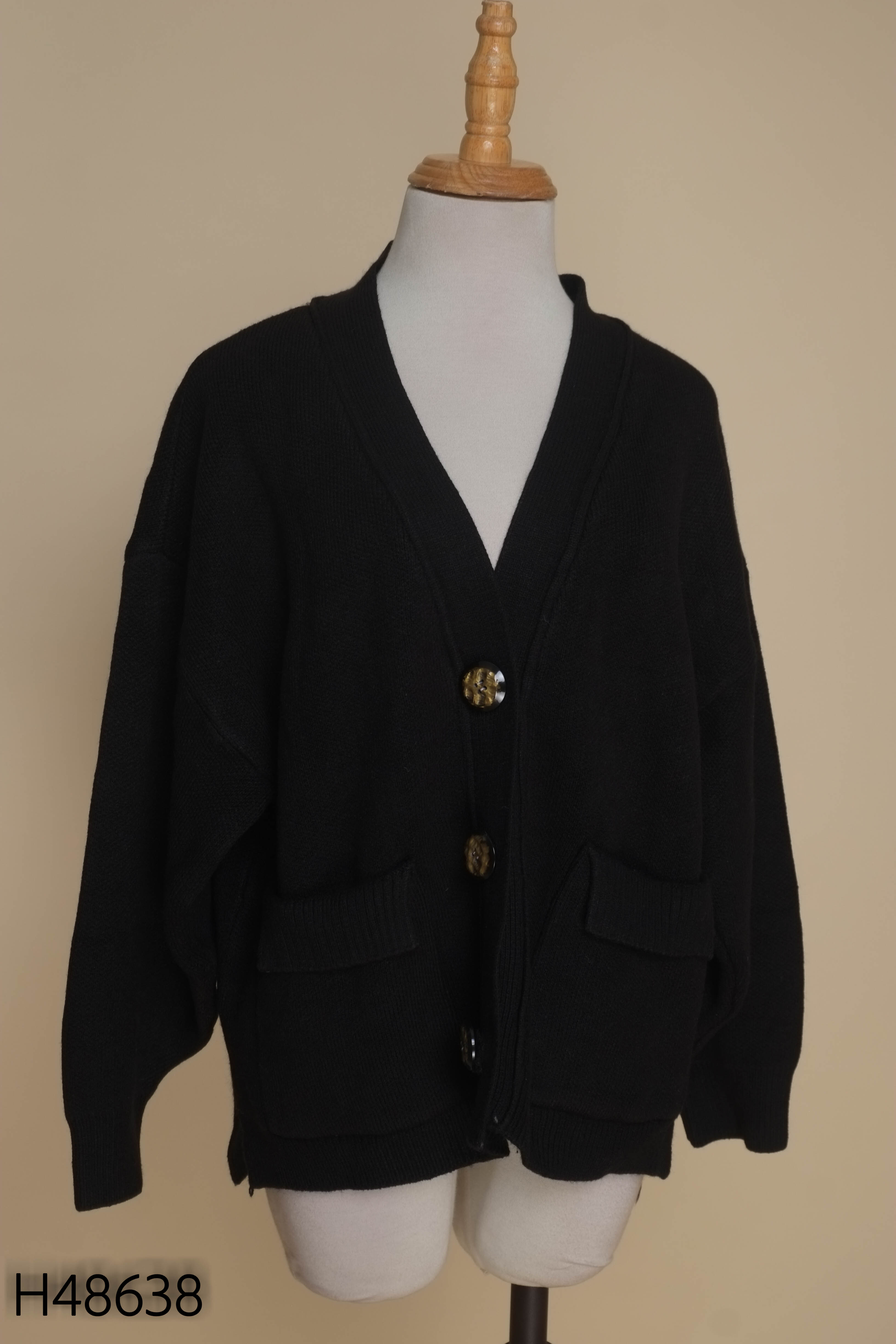 Cardigan len đen