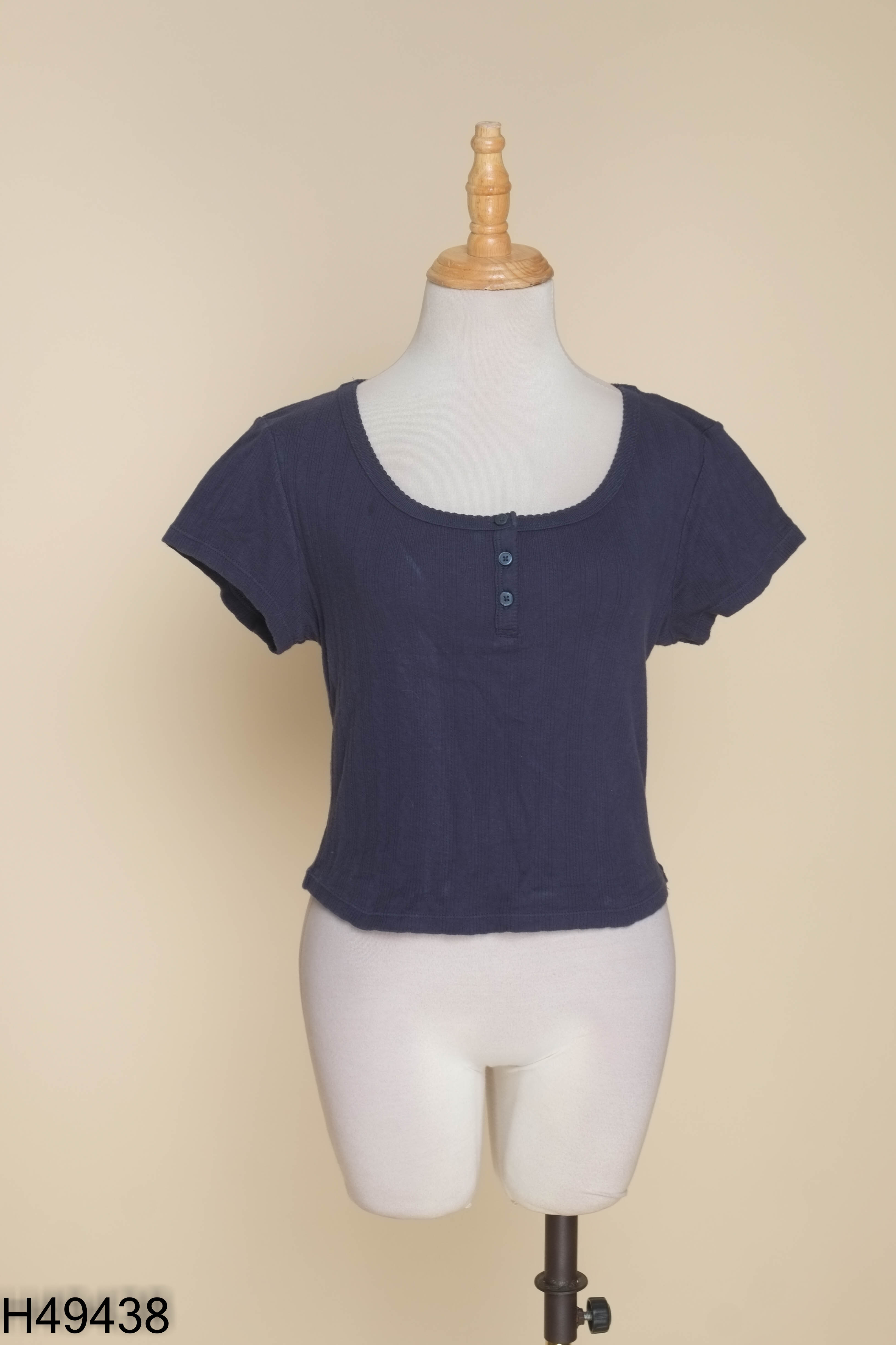 Áo xanh UNIQLO len ngắn tay