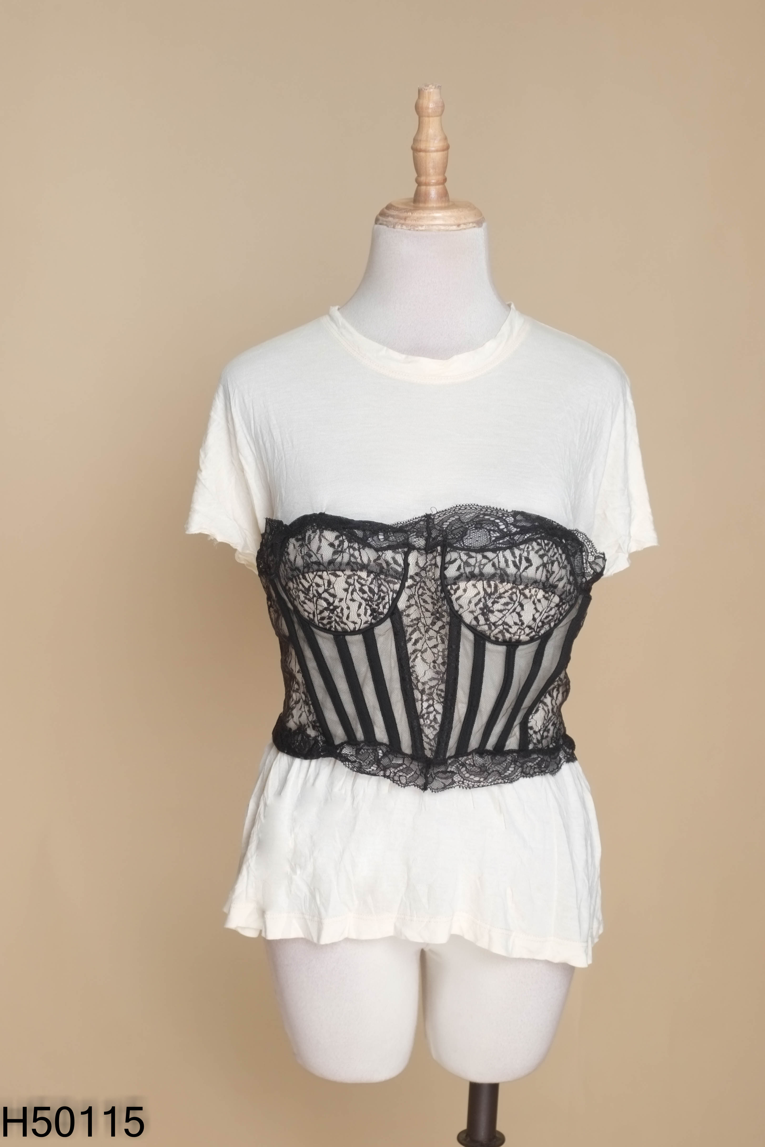 Áo be phối corset ren đen