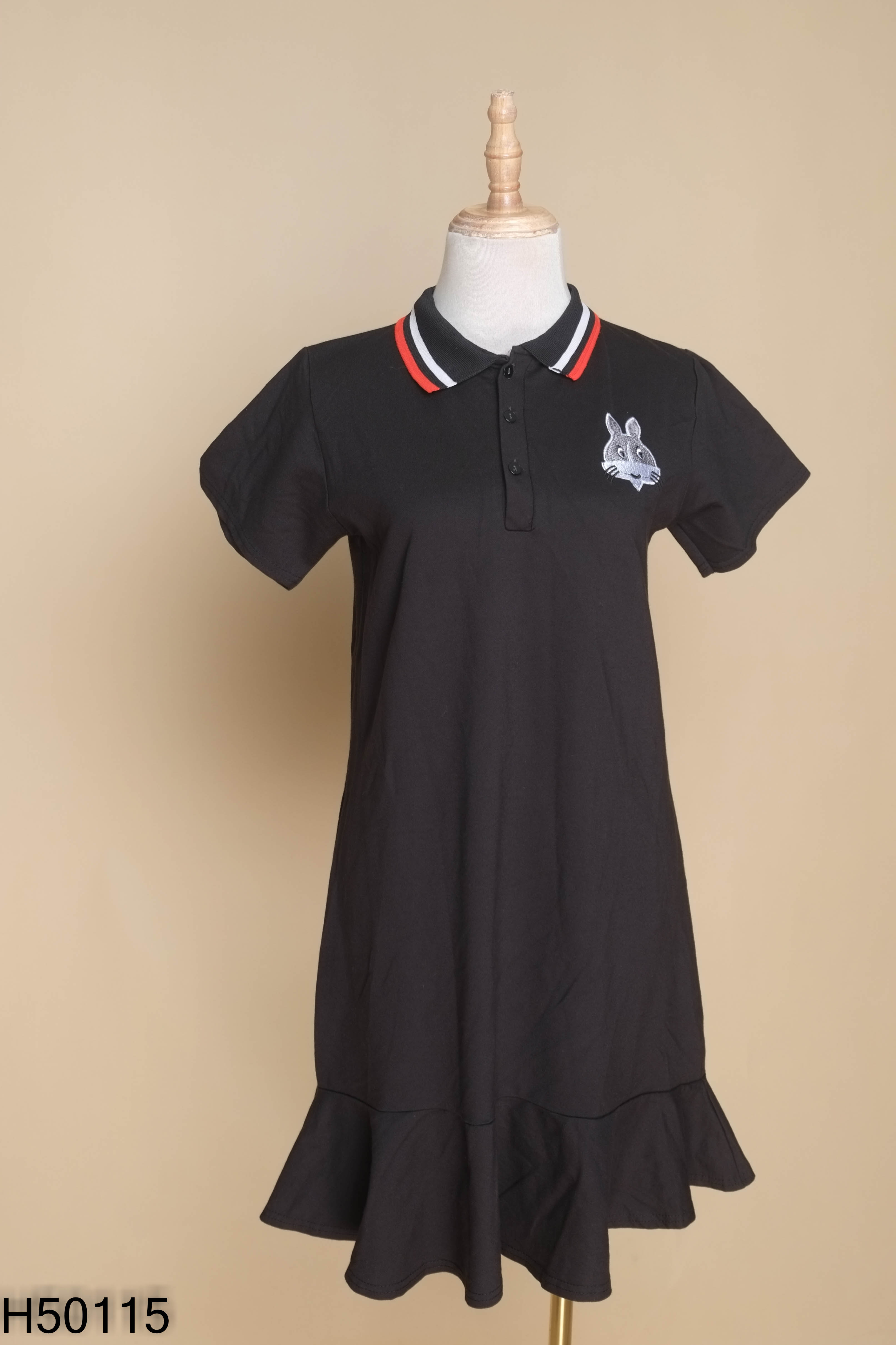 Váy polo đen đuôi cá