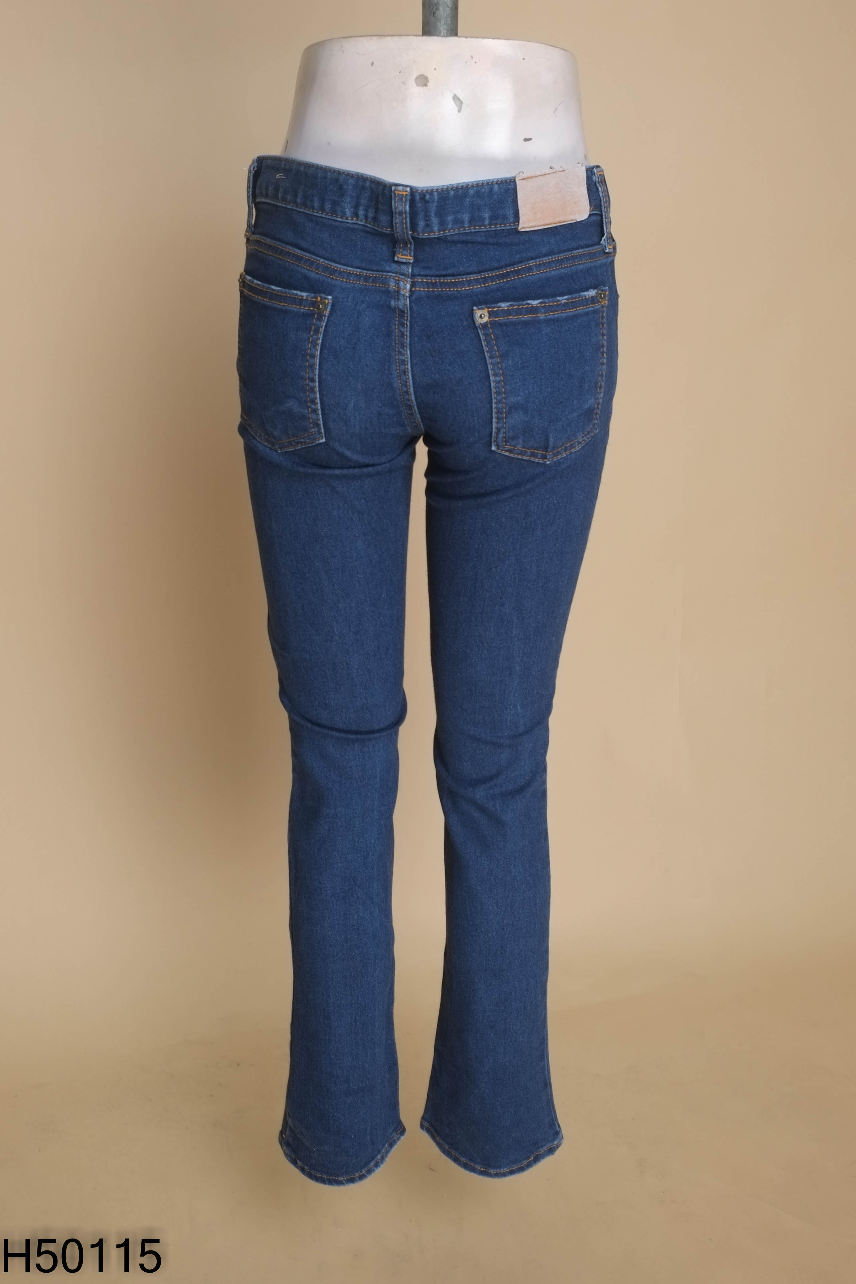 Quần jeans trơn xanh đậm