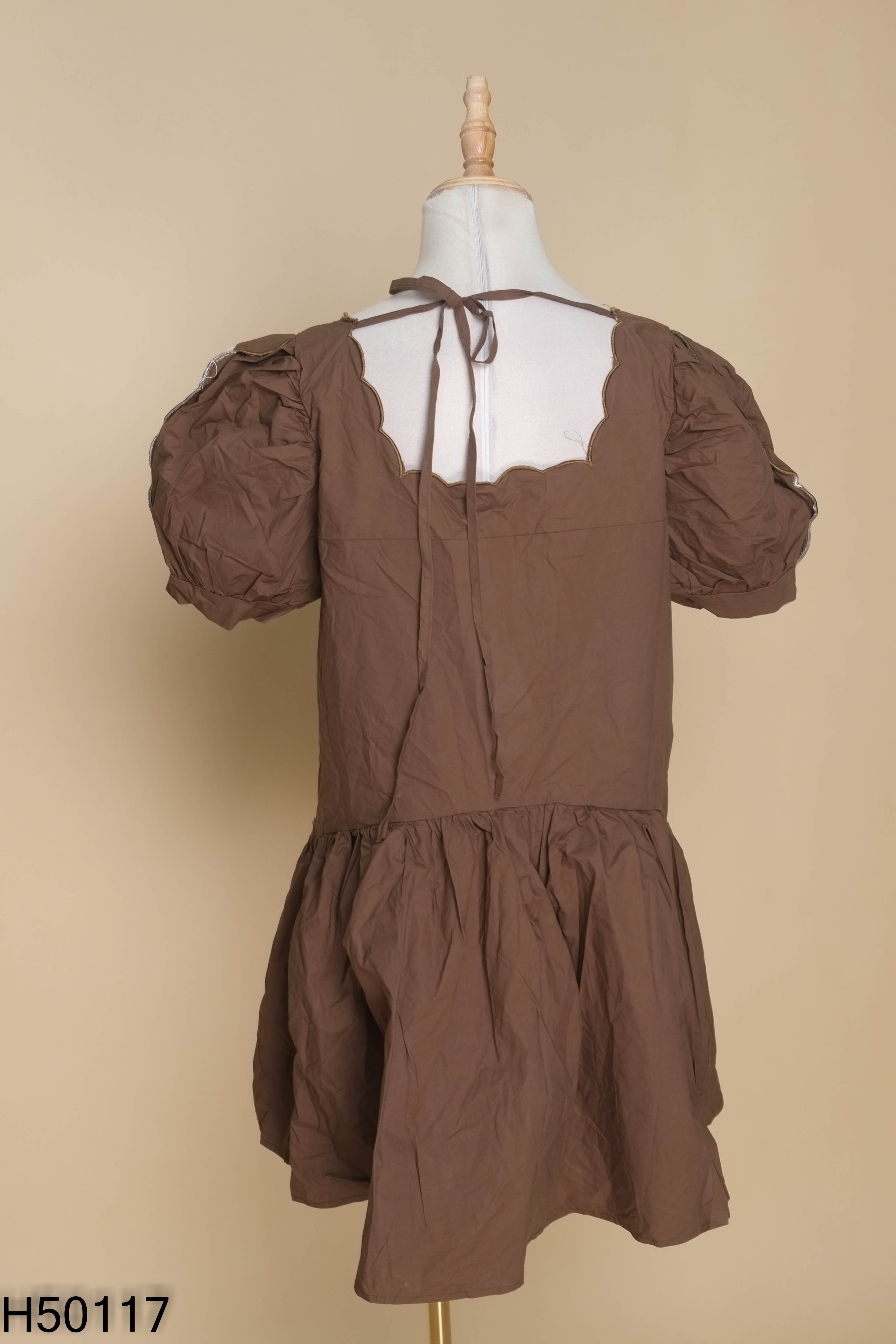 Váy babydoll nâu trơn phối tay phồng