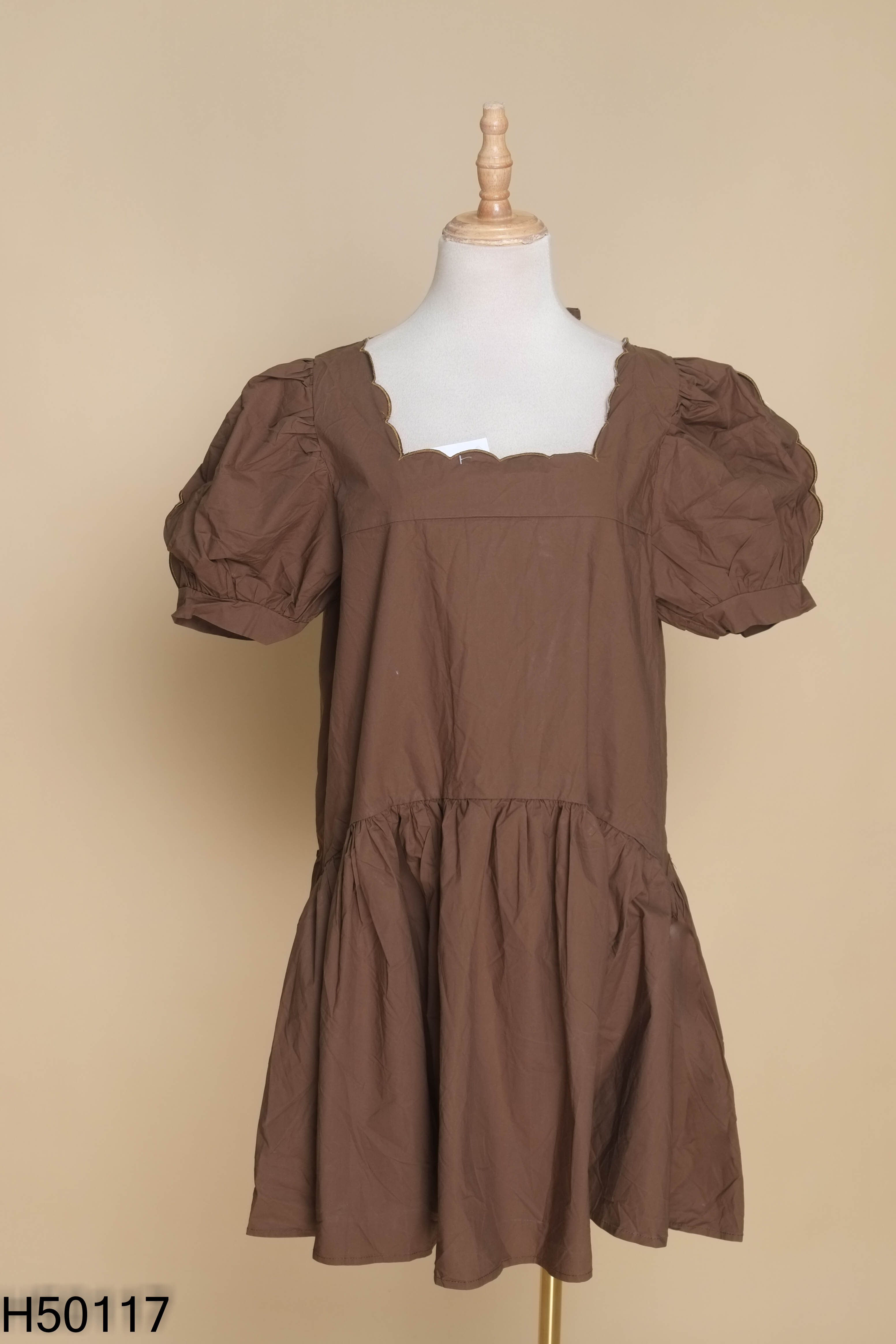 Váy babydoll nâu trơn phối tay phồng