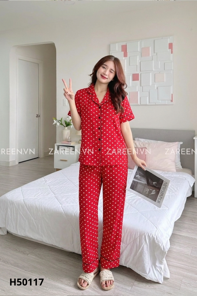 Set pijama đỏ chấm bi trắng