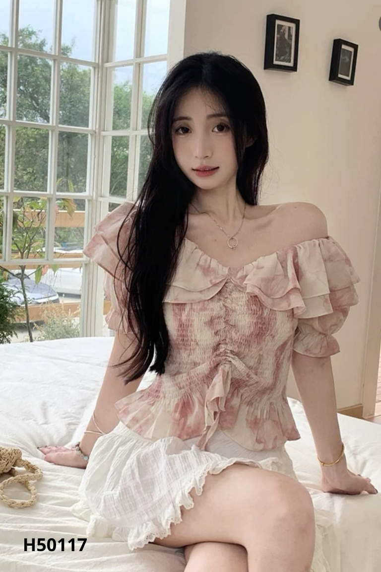Áo trễ vai hồng loang phối nhún