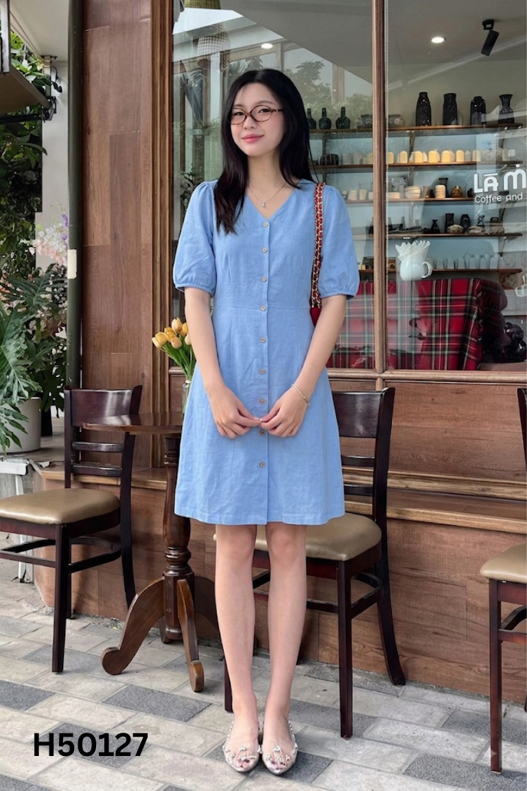 Váy đũi xanh phối cúc gỗ