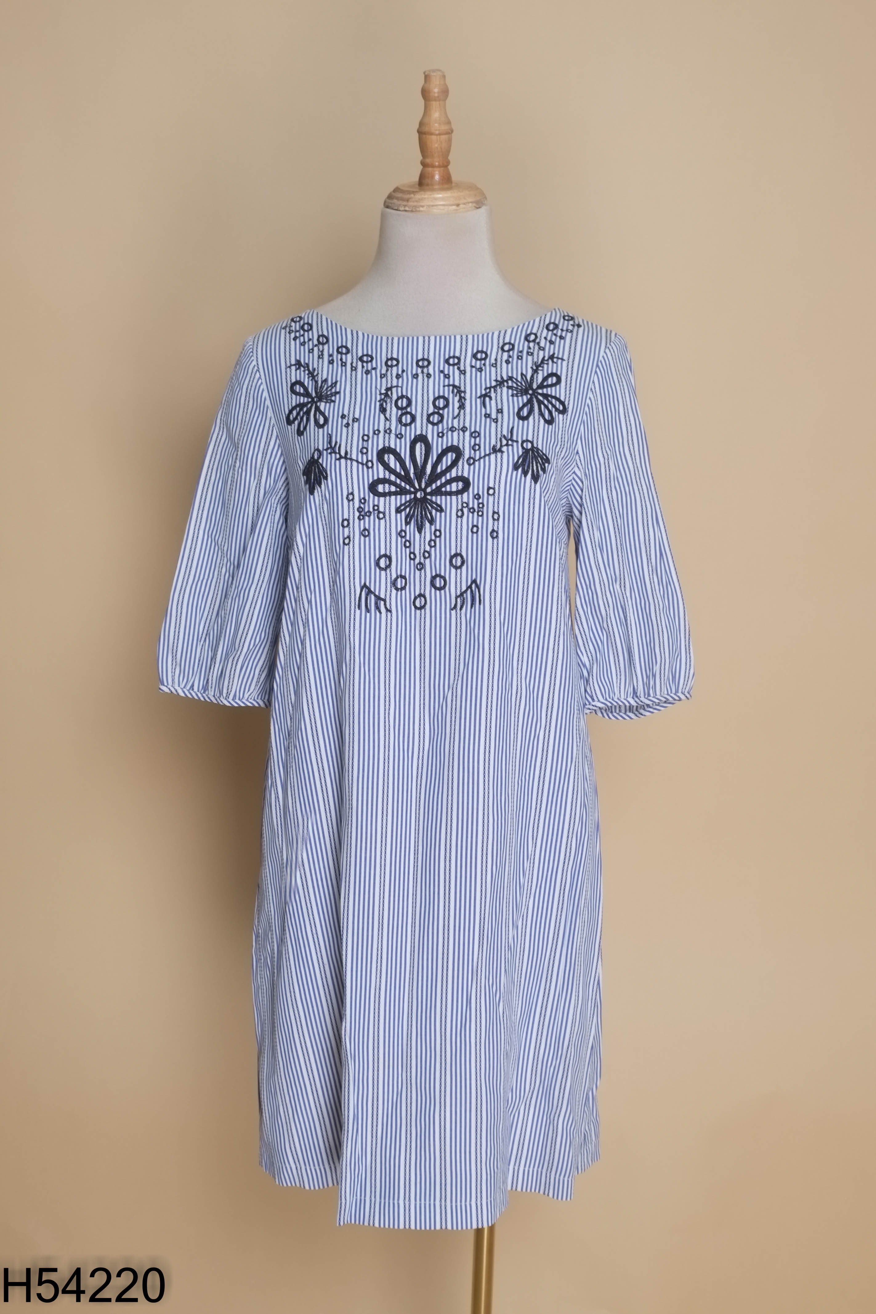 Váy ADORE DRESS xanh kẻ suông