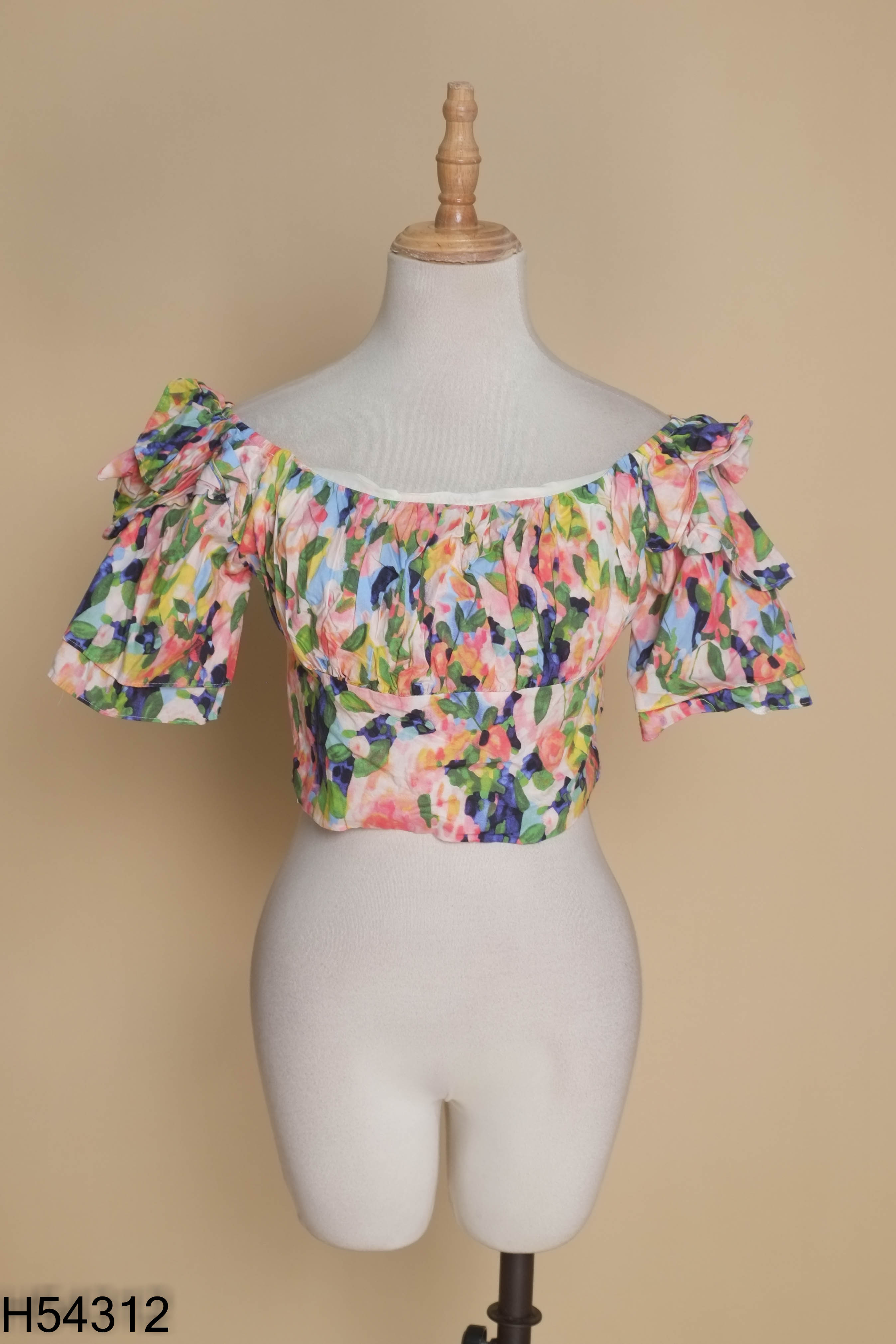 Áo croptop phối nhiều màu