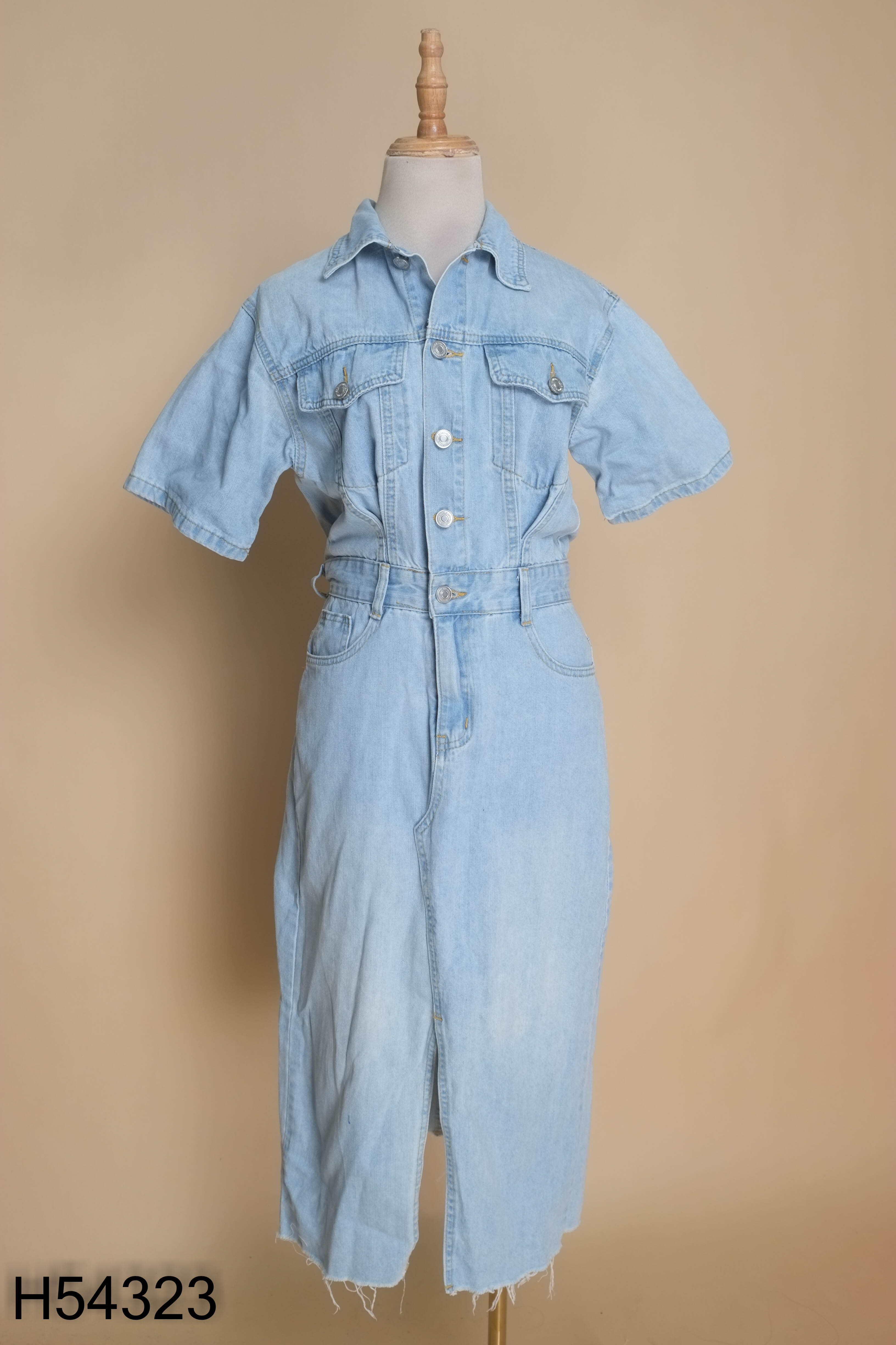 Váy jeans xanh trơn xẻ