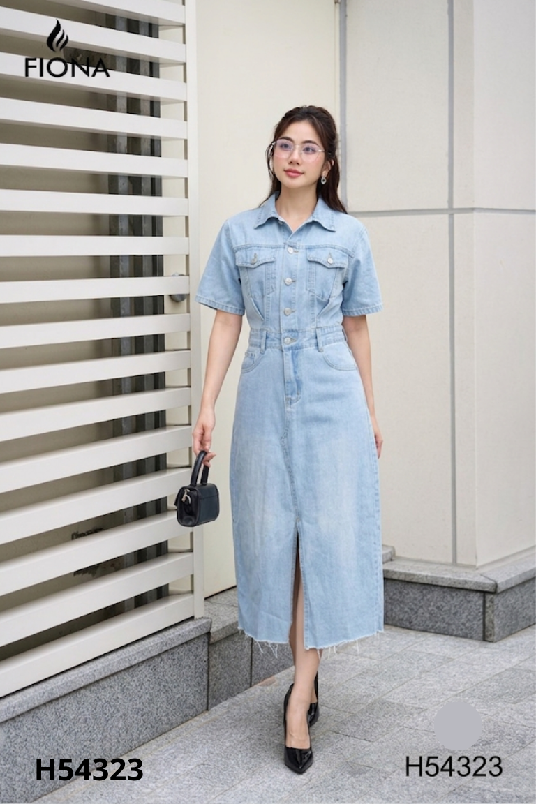 Váy jeans xanh trơn xẻ