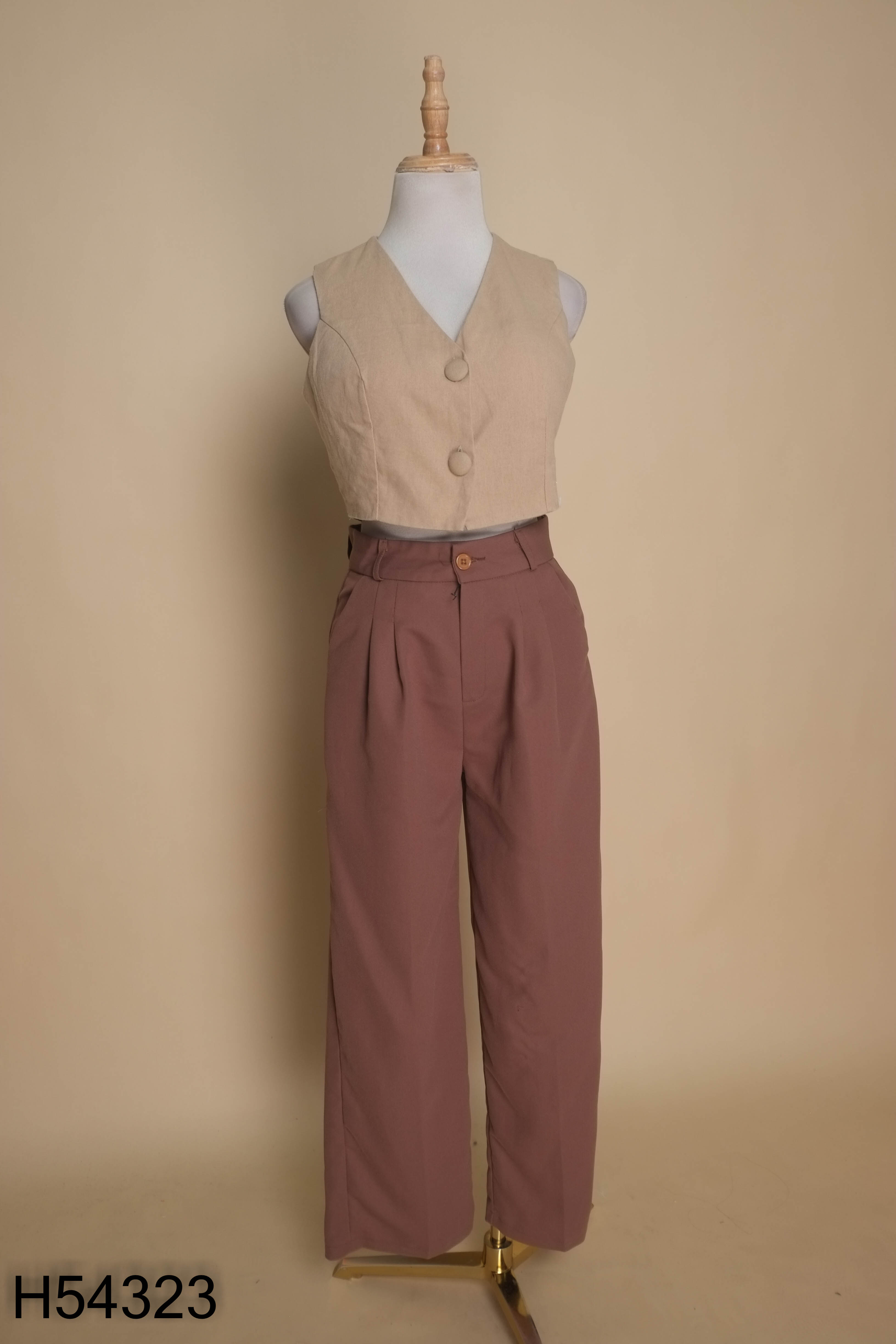 Set Áo gile nâu ngắn + Quần dài