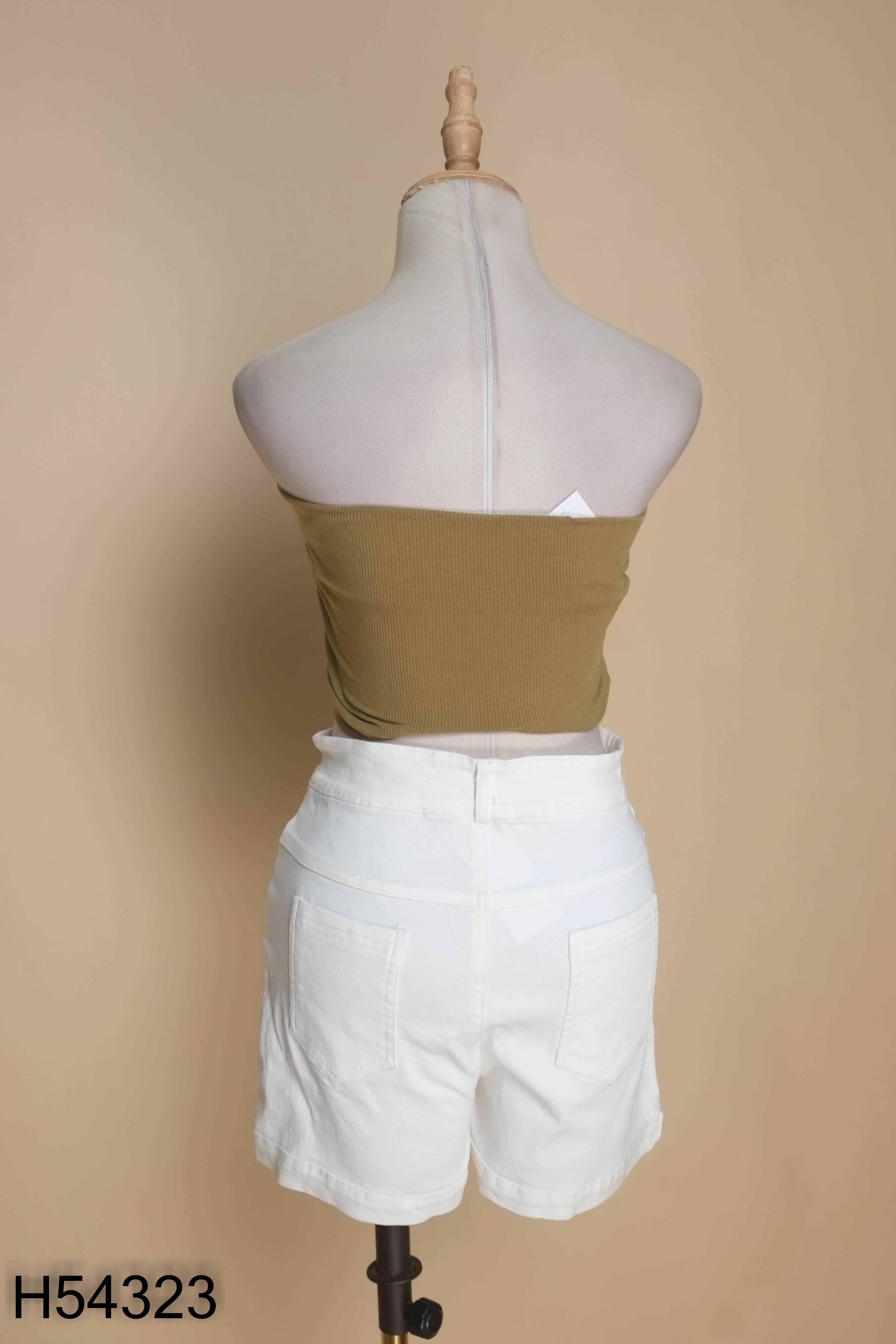 Set Áo croptop xanh cúp ngực + Quần short trắng