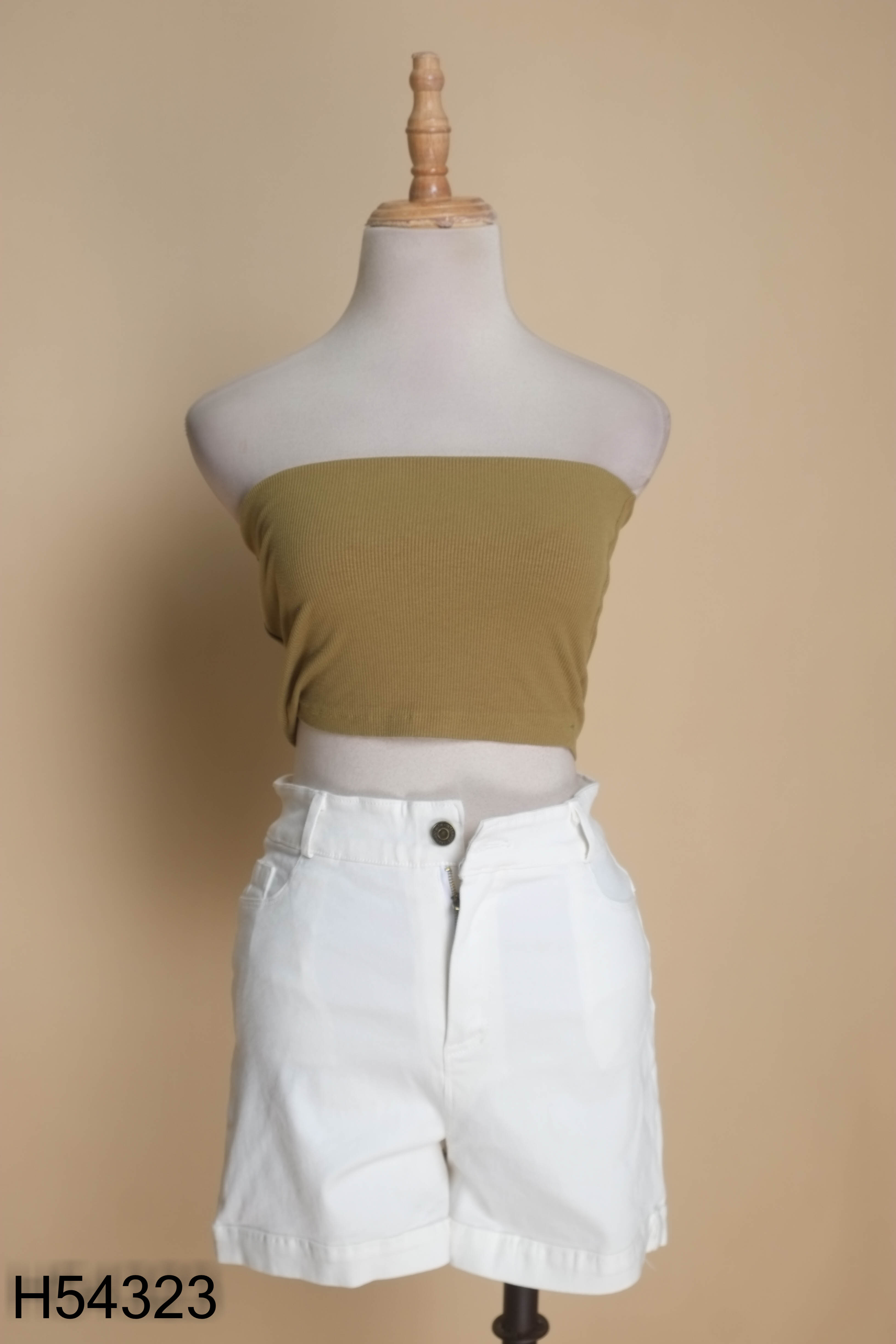 Set Áo croptop xanh cúp ngực + Quần short trắng