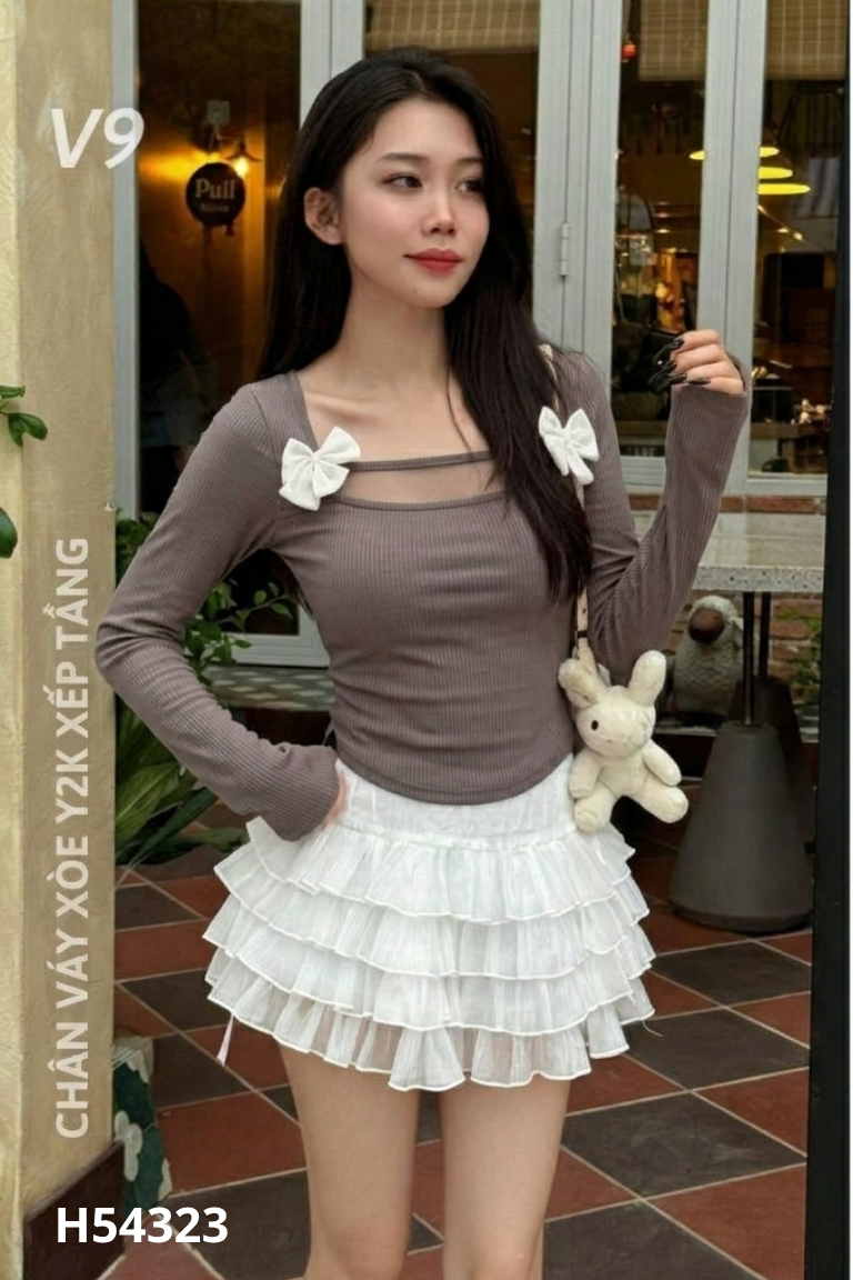 Áo croptop xám đậm họa tiết nơ