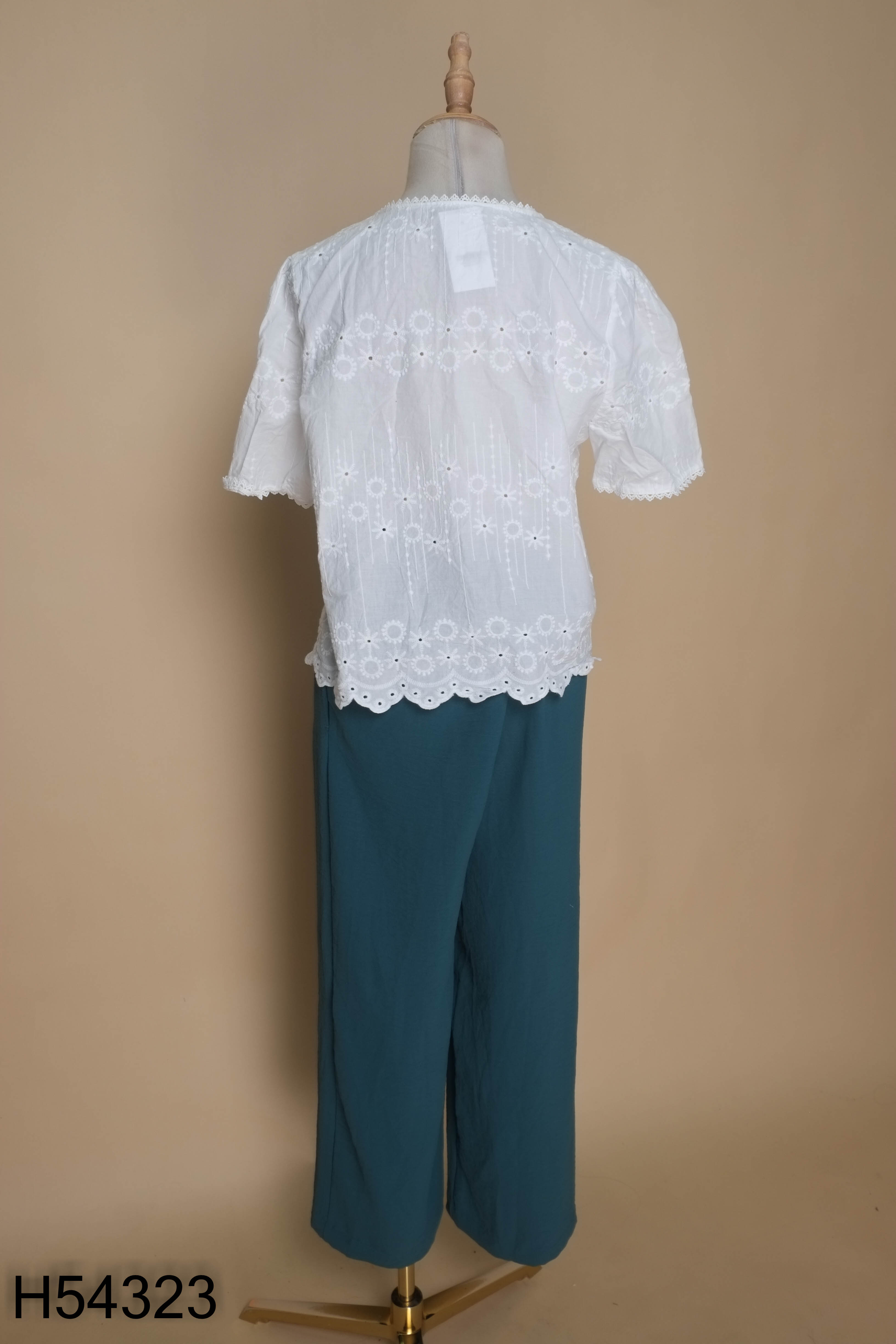 Set Áo babydoll trắng + Quần dài xanh