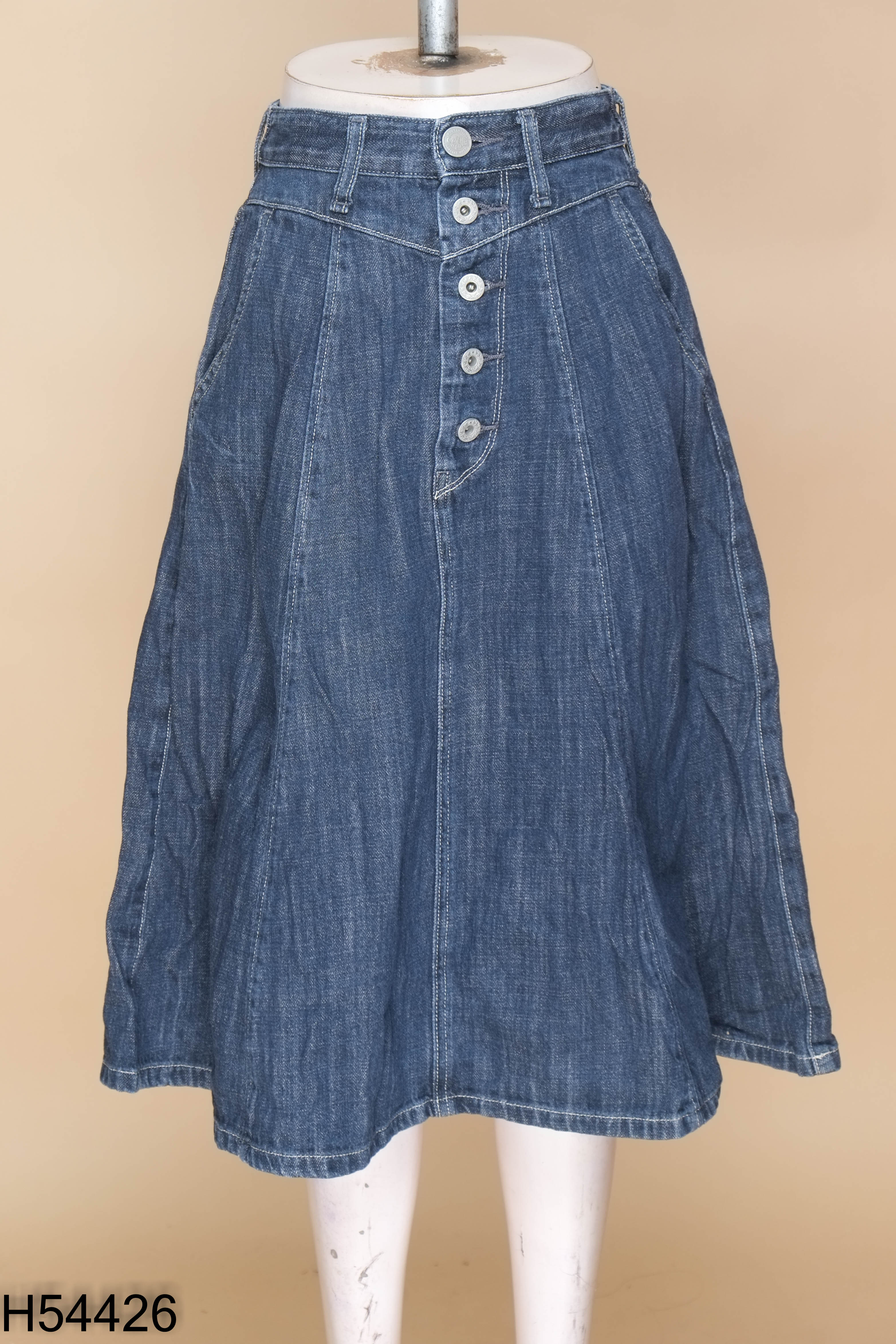 Chân váy jeans xanh 5 cúc
