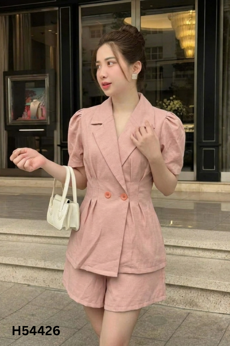 Set Áo nâu cổ vest ly eo + quần shorts